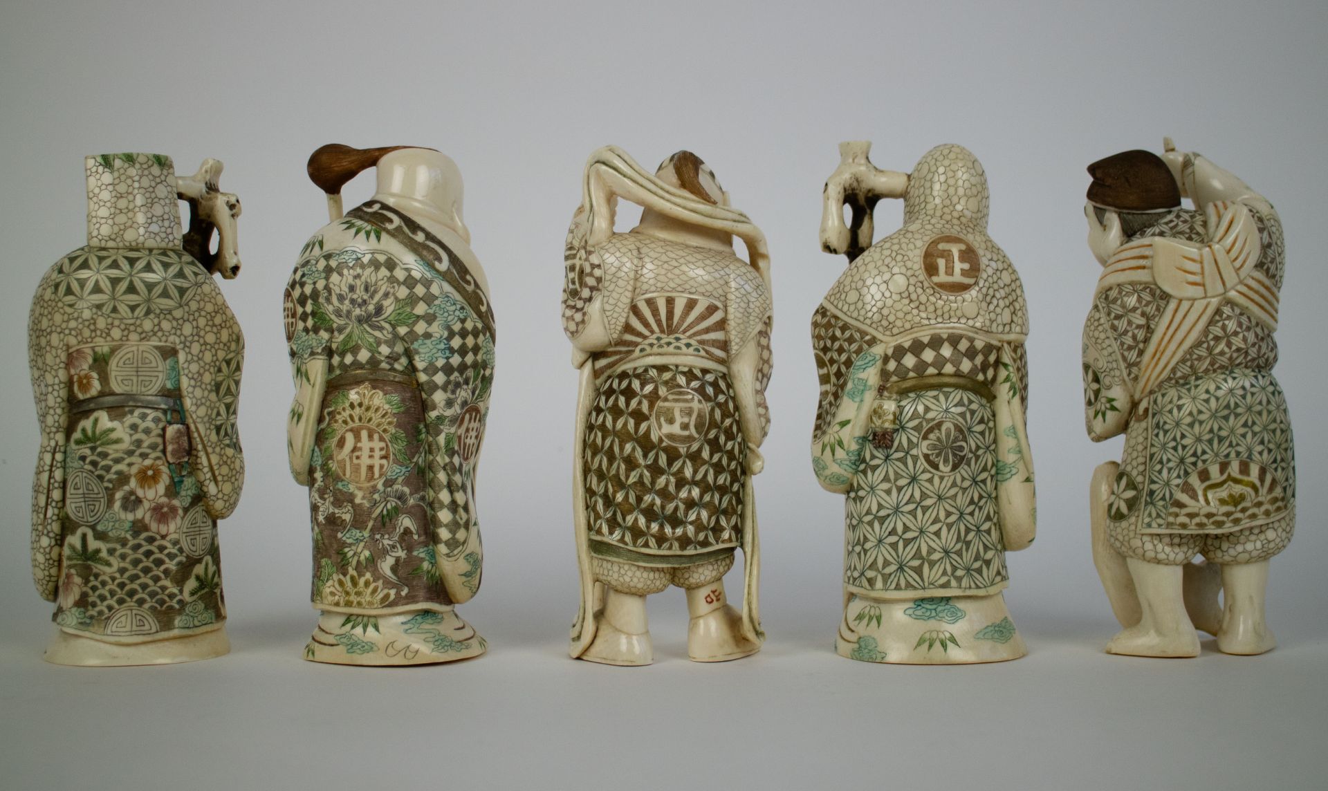 5 Japanese ivory figures - Bild 2 aus 3