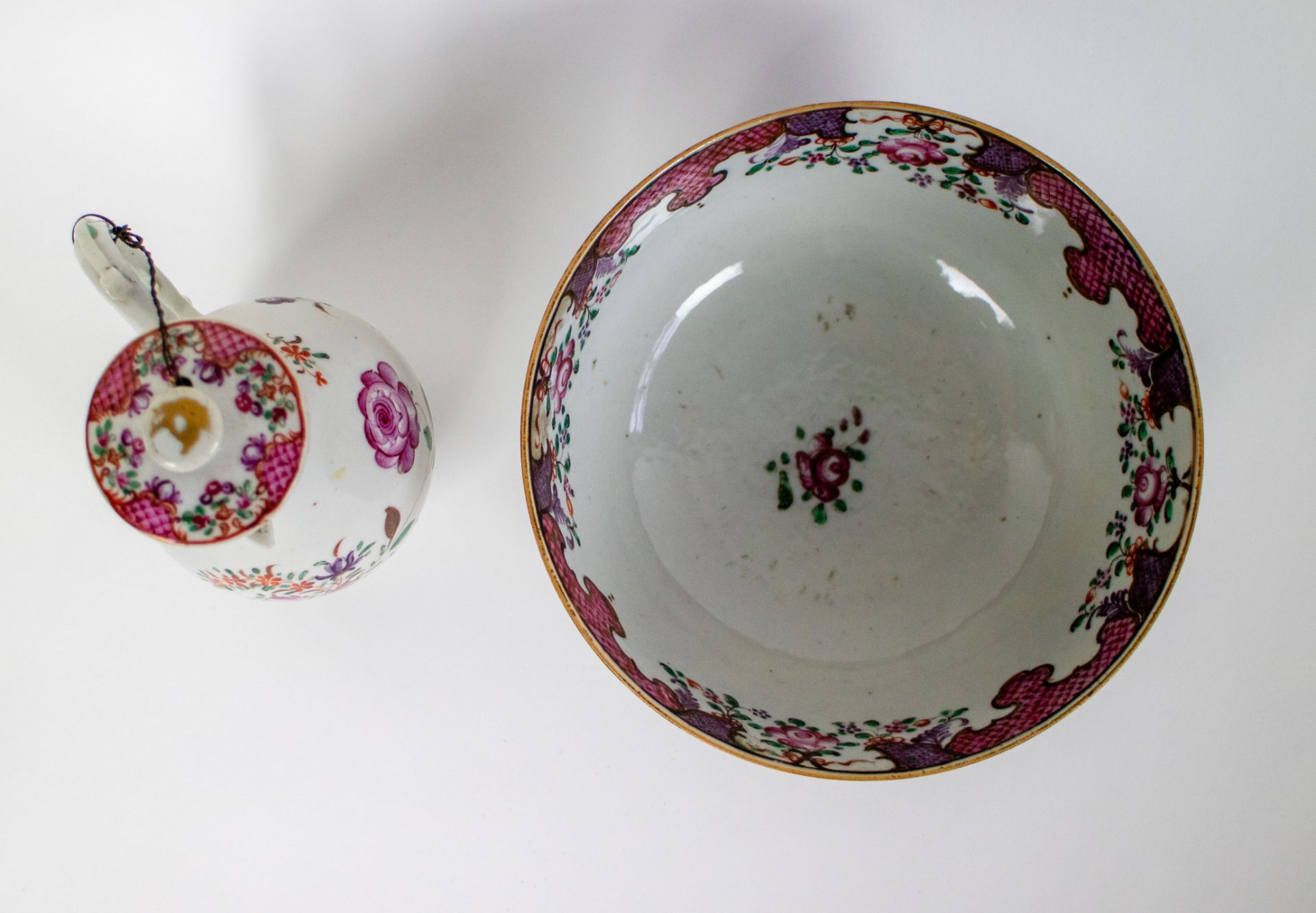 Various Chinese porcelain famille rose - Bild 7 aus 8
