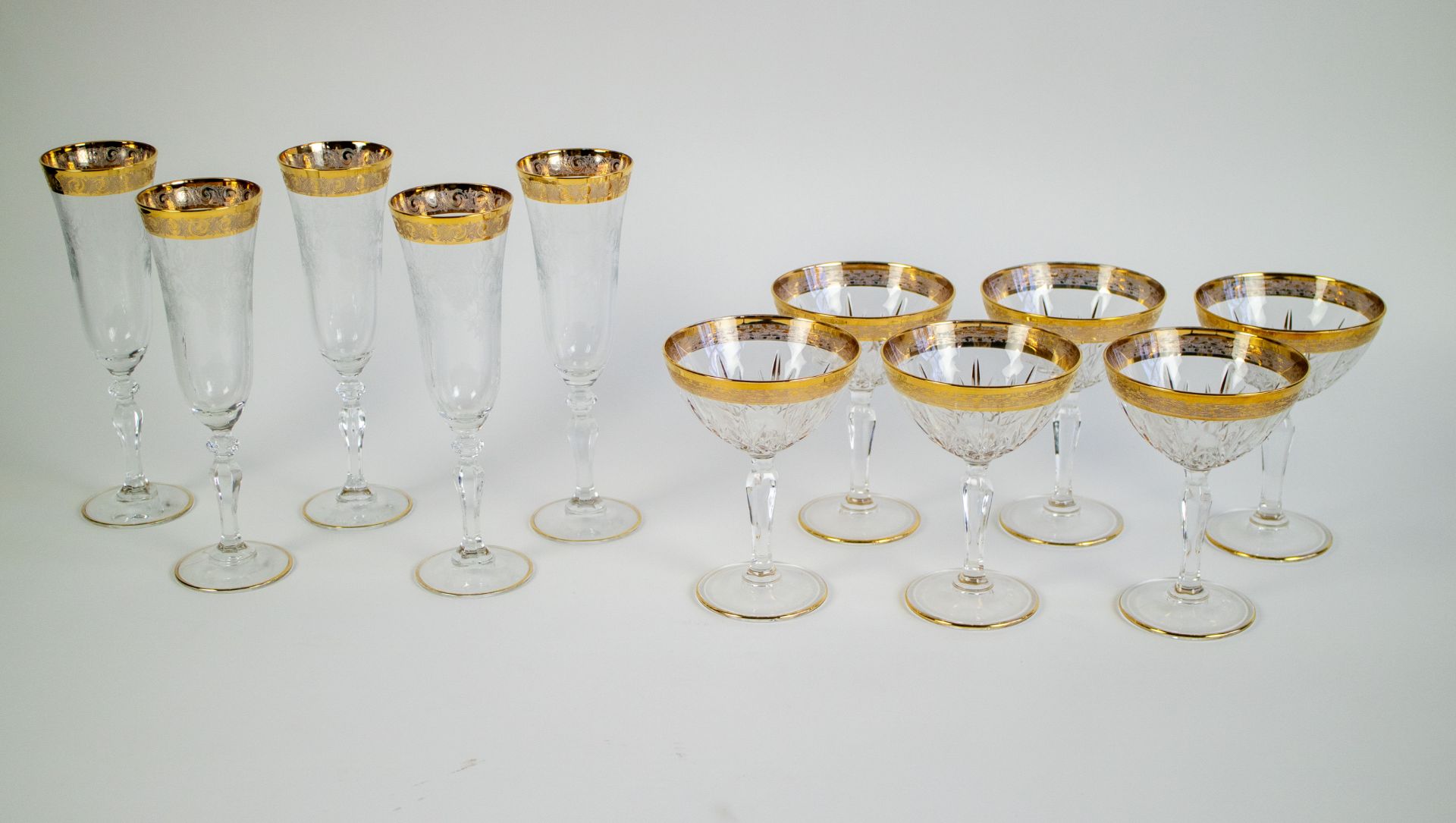 Lot with 5 crystal champagne flutes and 6 coupes.