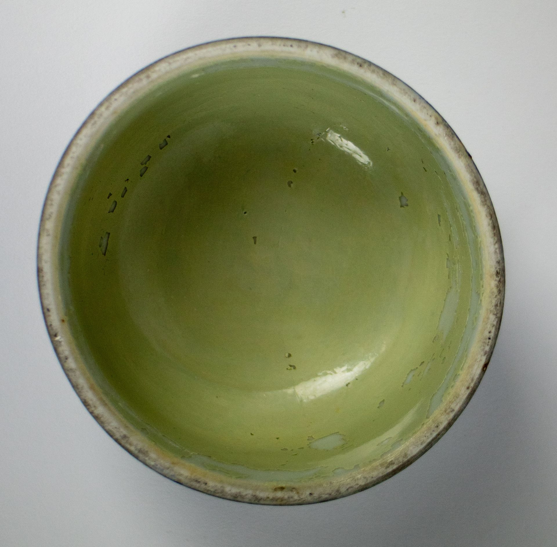 A pair of Kangxi lidded vases - Bild 11 aus 13