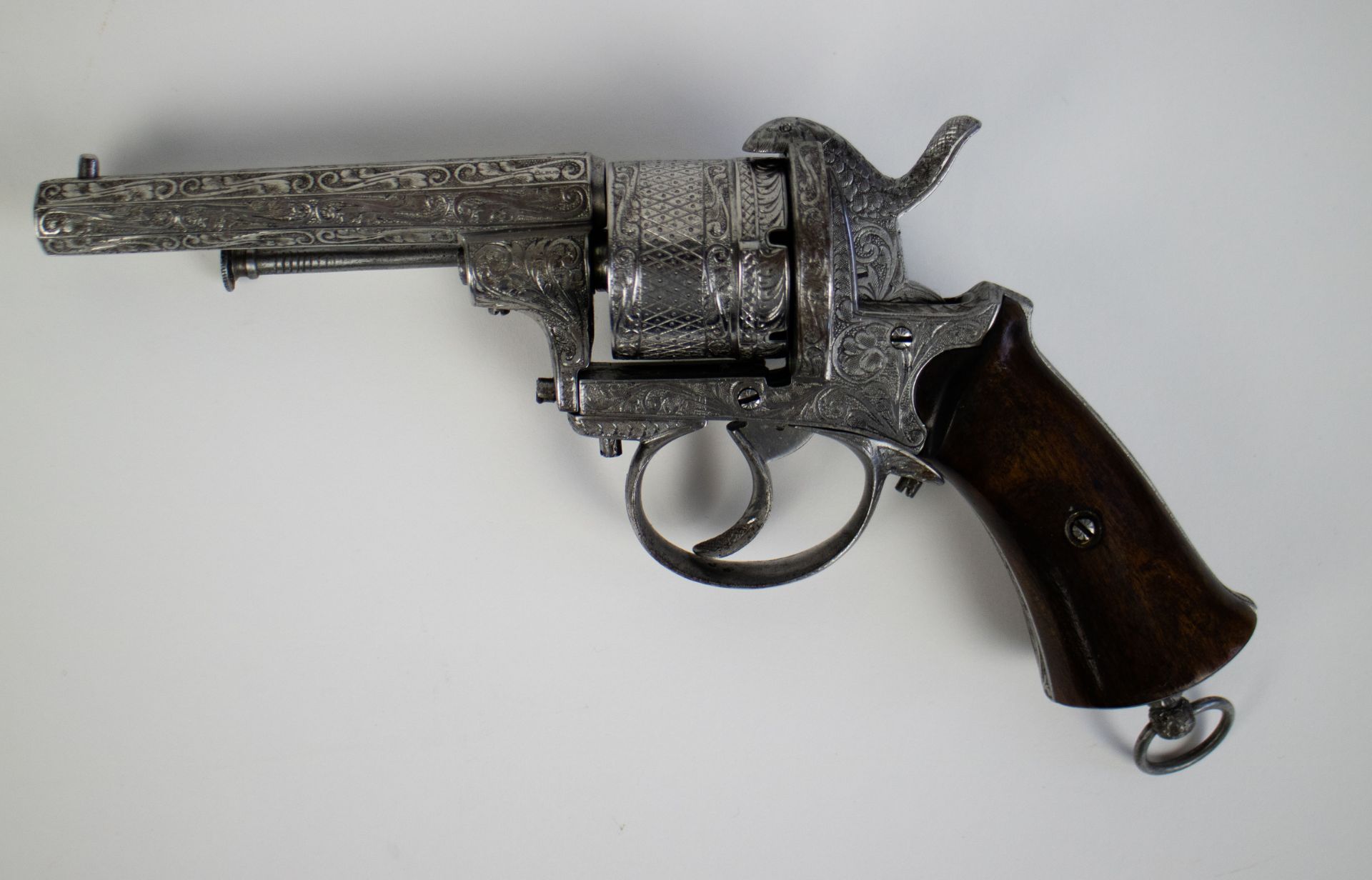 Liège richly engraved pinfire revolver - Bild 3 aus 5