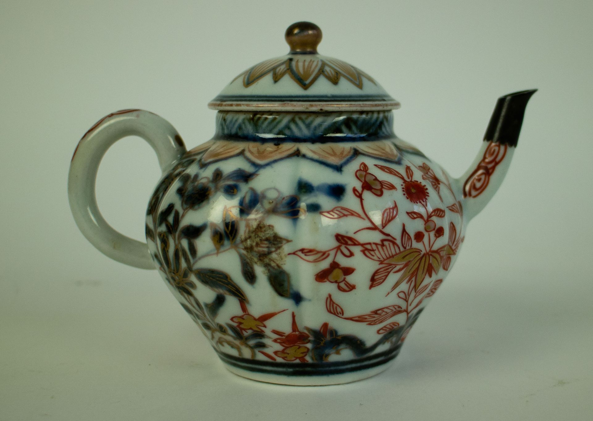 A Chinese imari tea pot - Bild 3 aus 5