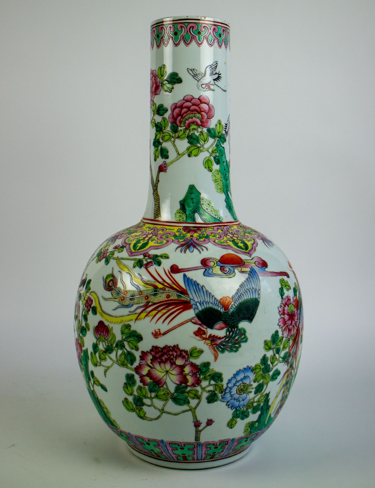 Chinese famille rose bottle vase - Bild 4 aus 6