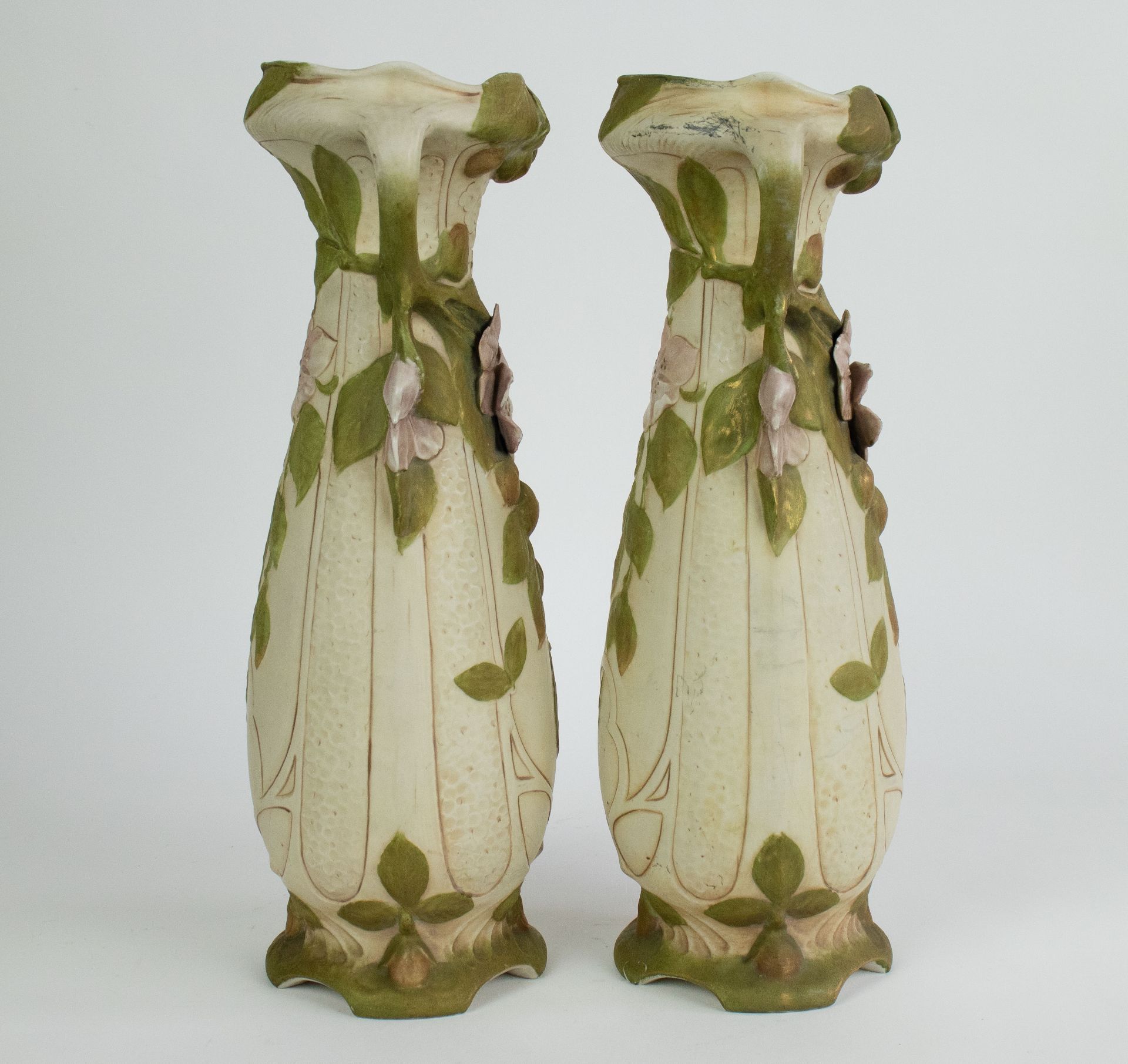 A pair of Royal Dux vases - Image 4 of 5