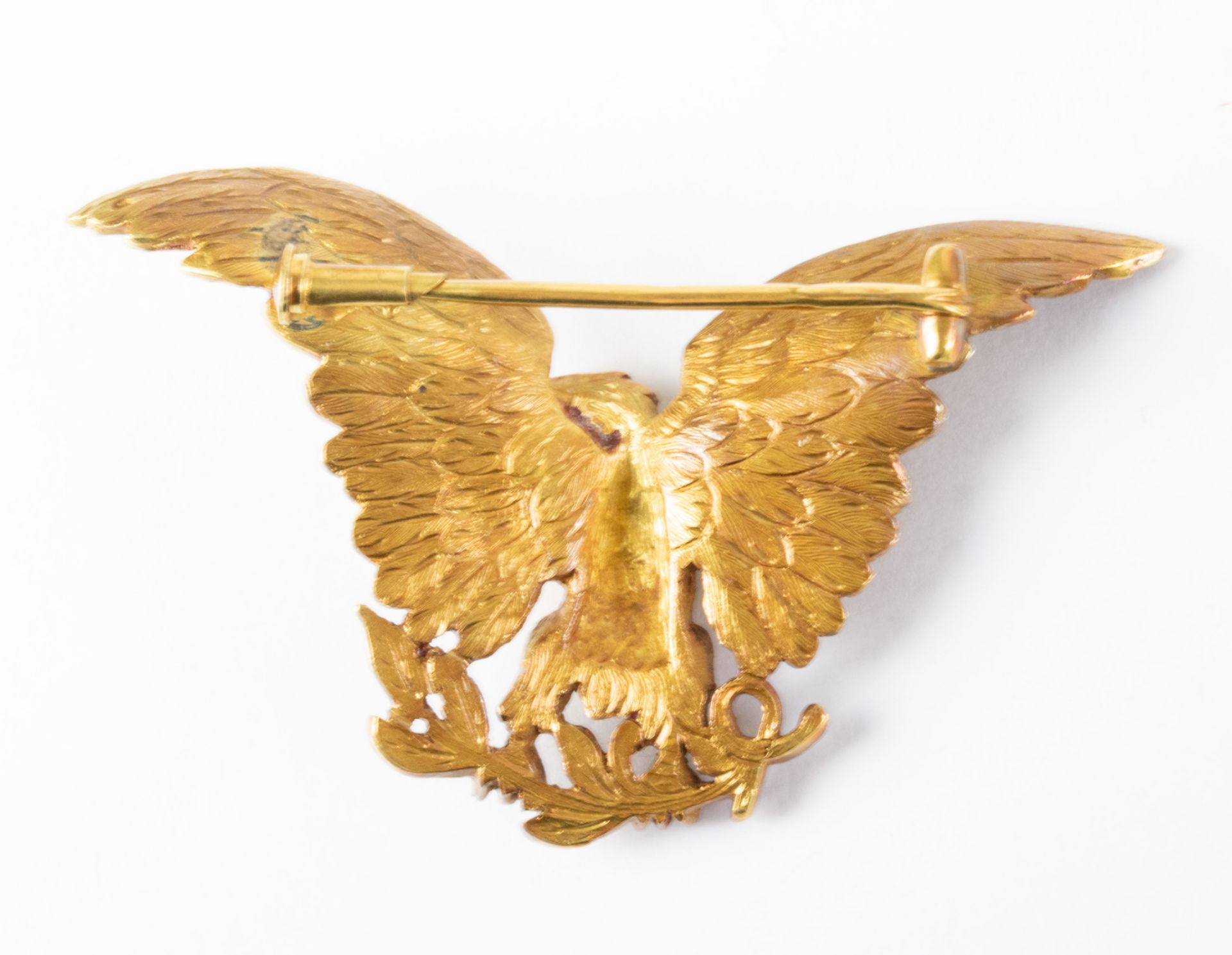 Golden brooch eagle with pearl 18 kt - Image 2 of 2