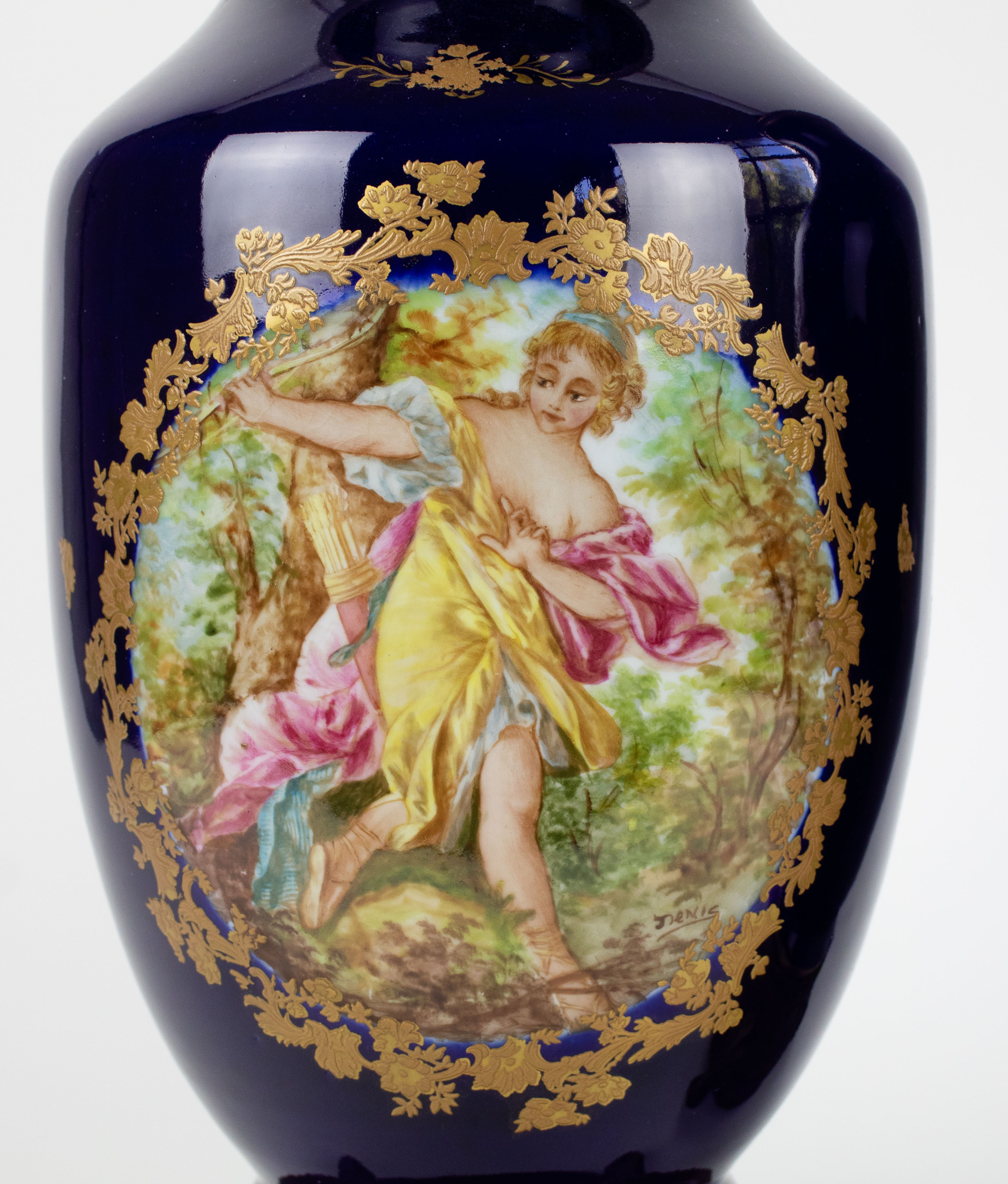 A pair of handpainted Sèvres style vases - Image 3 of 7