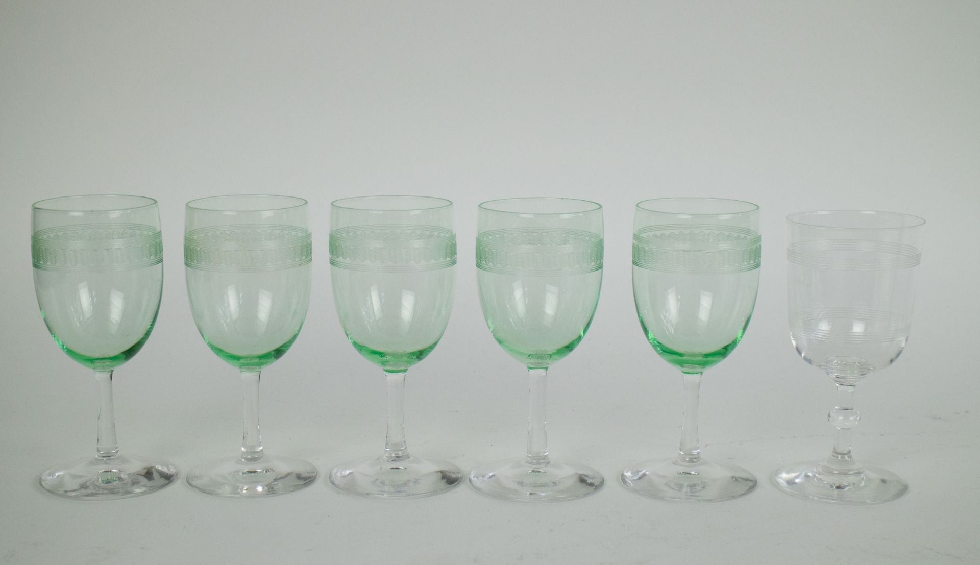 5 uranium glasses