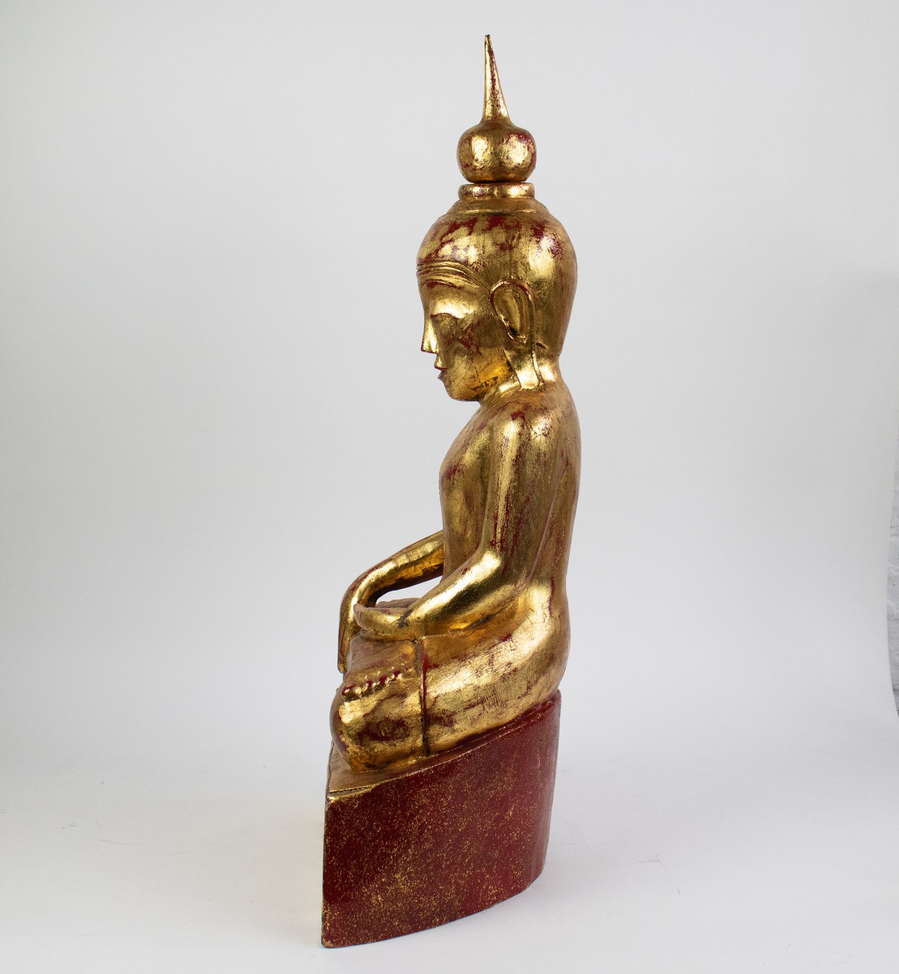 Wood carved Buddha - Image 2 of 4