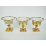 3 porcelain gilt coupes, Vieuw Paris, Louis Philippe