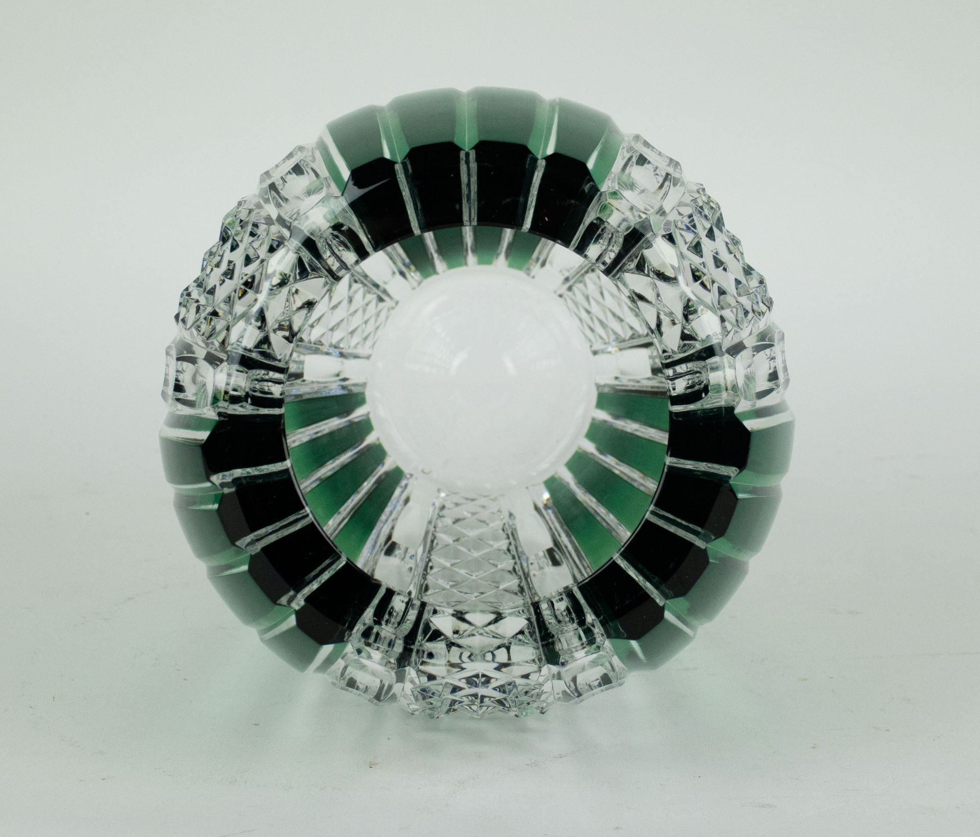 A green crystal Val Saint Lambert vase - Bild 5 aus 6