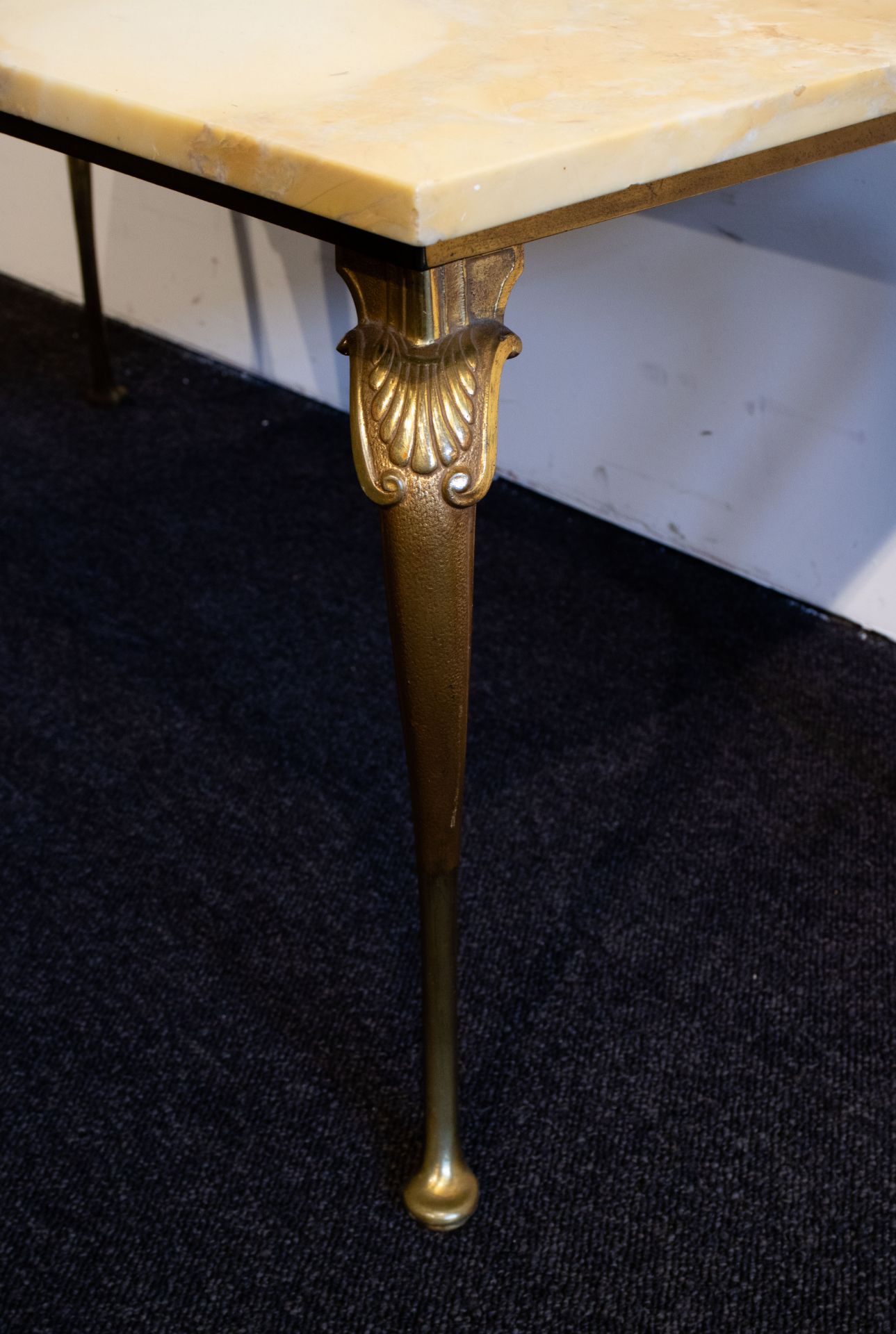 Lounge table with marble top - Image 2 of 2