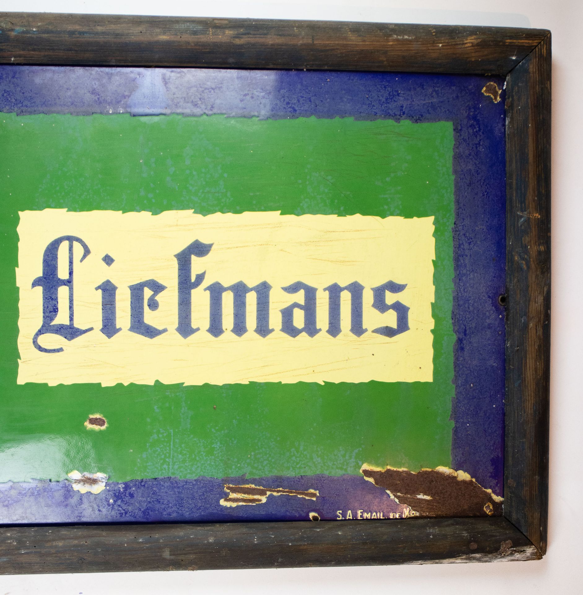 Enamel in wooden frame ODNAR Liefmans 1938 - Image 2 of 3