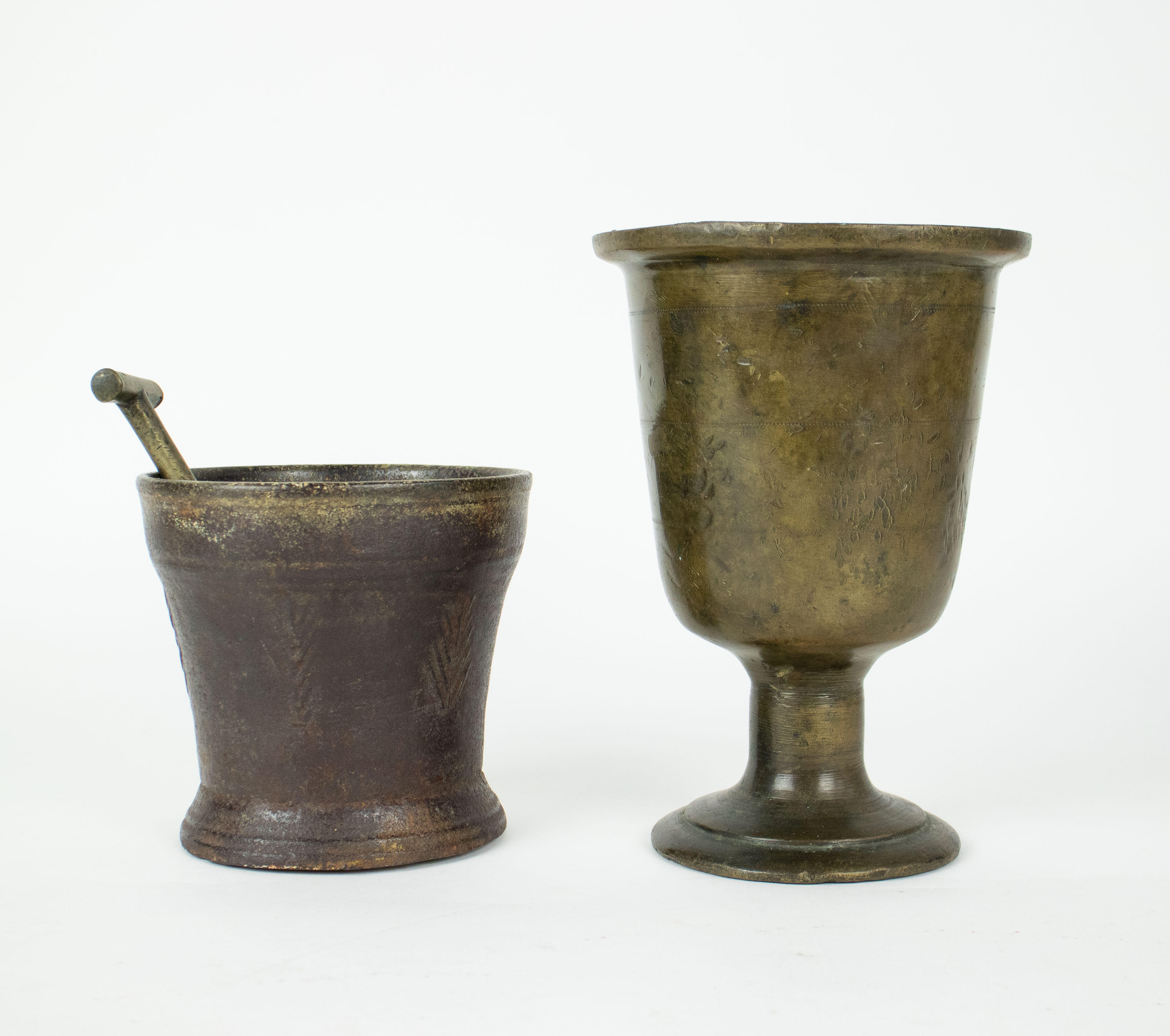 2 antique mortars