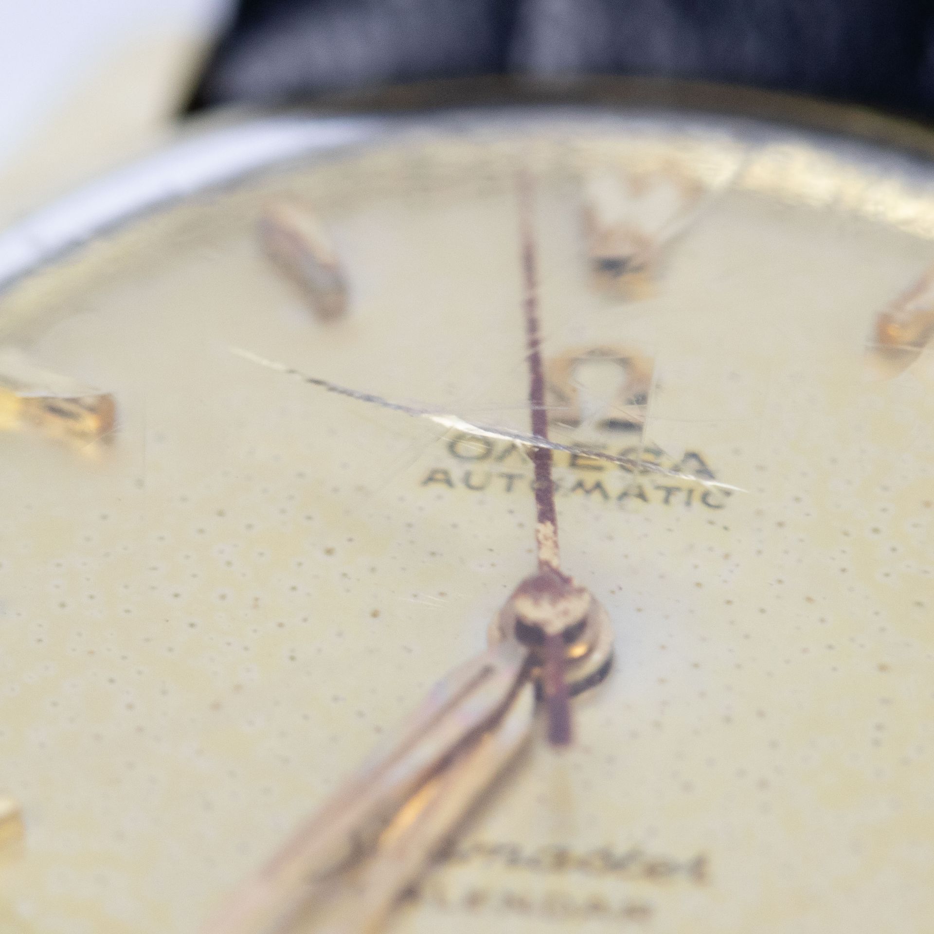 A golden 18KT Omega Seamaster automatic - Image 5 of 6