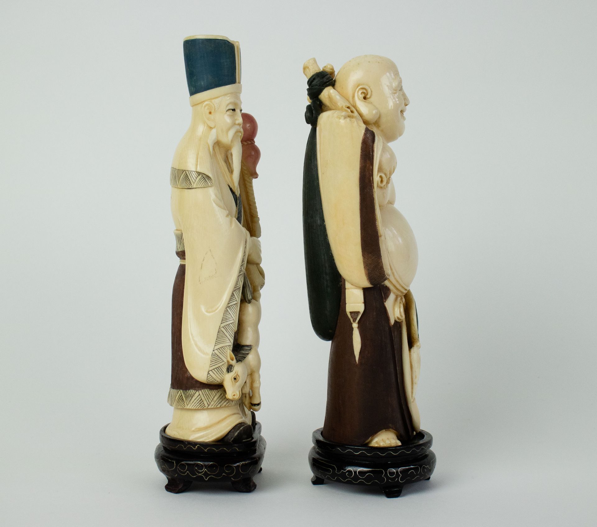 Jurojin and Hotei, two of the seven lucky Gods, ivory Japan, circa 1920 - Bild 4 aus 4