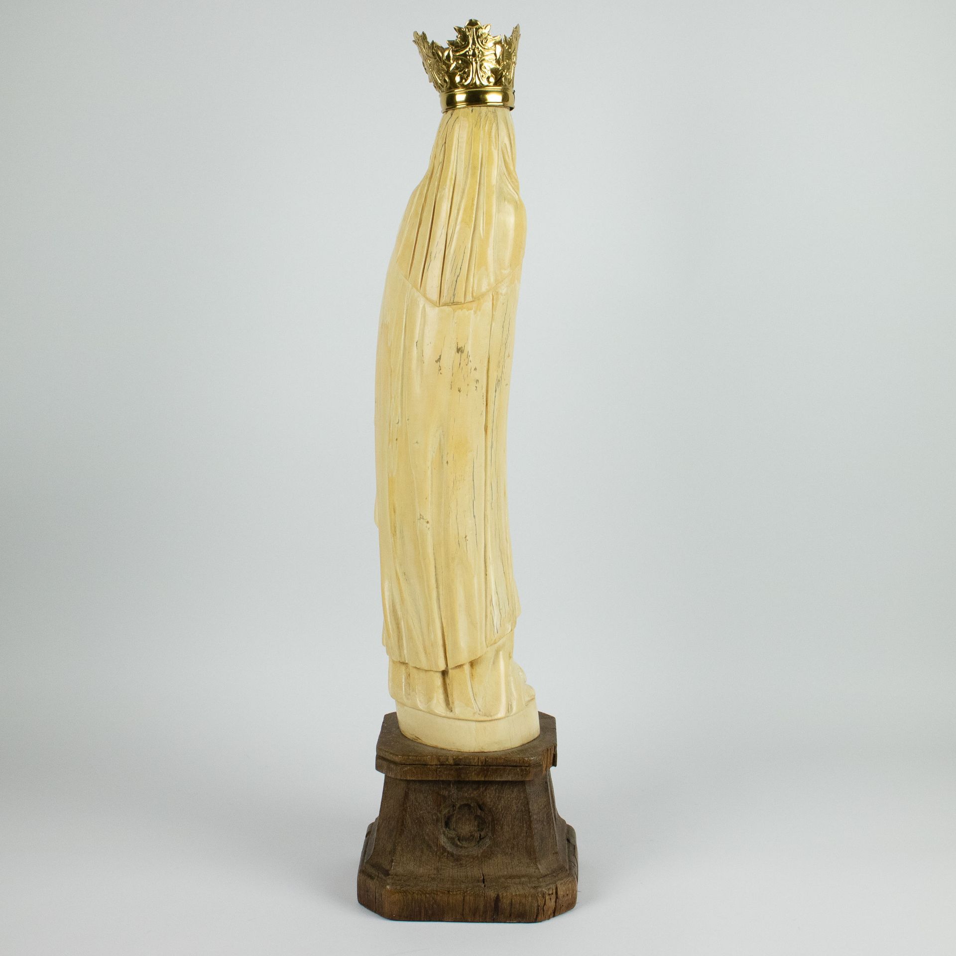 Ivory Madonna and Child , Dieppe, France, 19th Century - Image 4 of 5