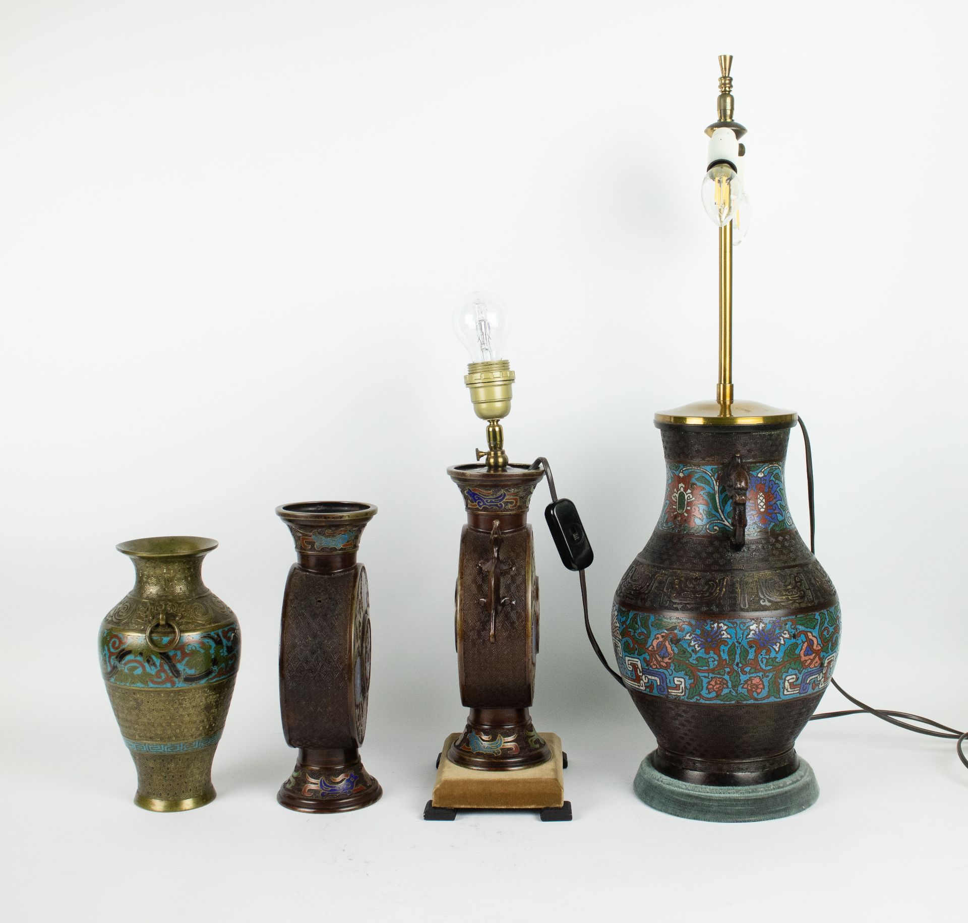 2 Japanese champlevé lamps and 2 vases - Bild 2 aus 4