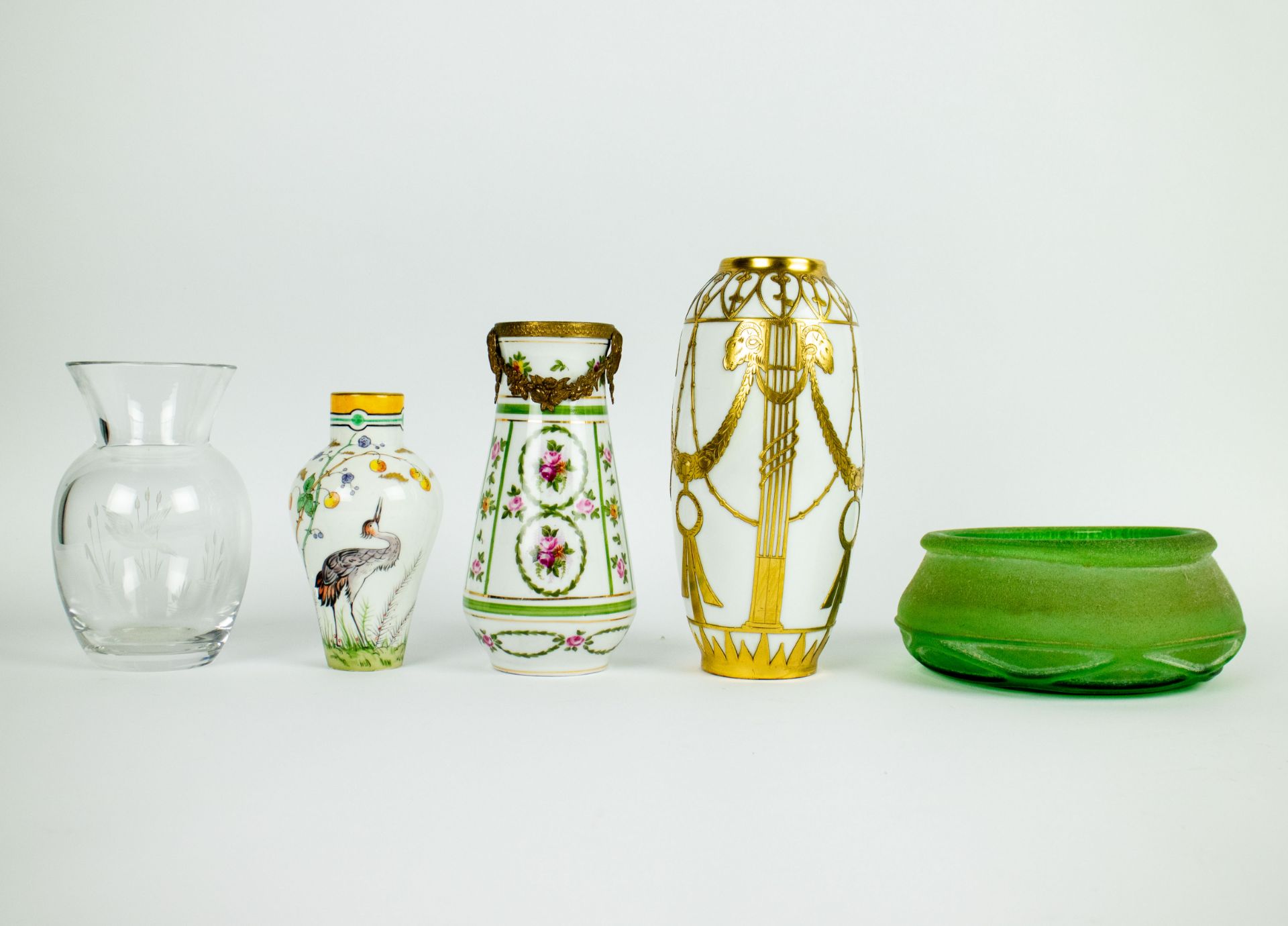 A collection of glassware and porcelain - Bild 3 aus 5