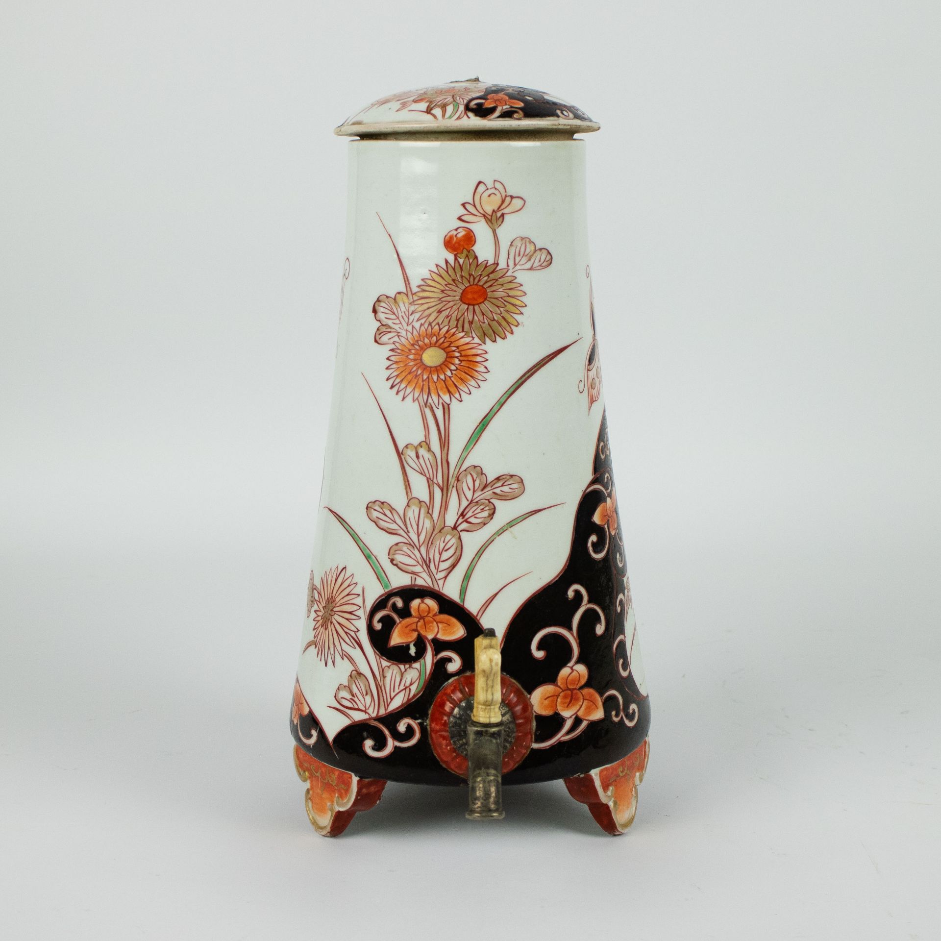 A 18th century Imari jug - Bild 5 aus 10