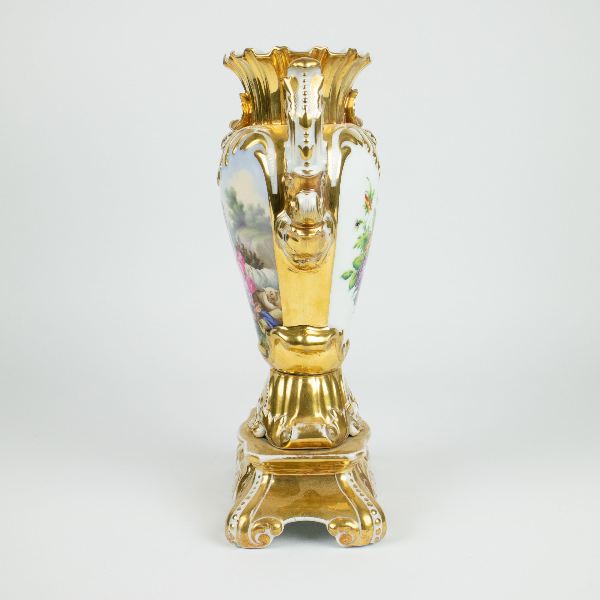 Vieux Bruxelles porcelain gilded vase with romantic decor 19th century - Bild 2 aus 5