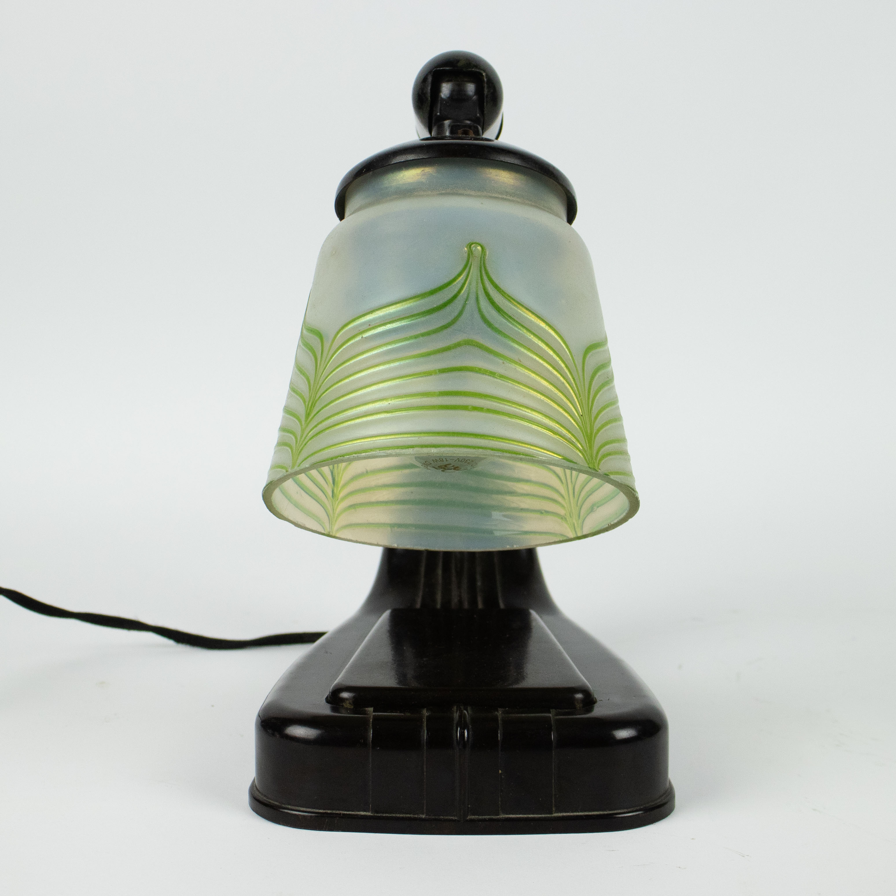 Art Deco bakelite table lamp with shade Loetz - Image 2 of 4