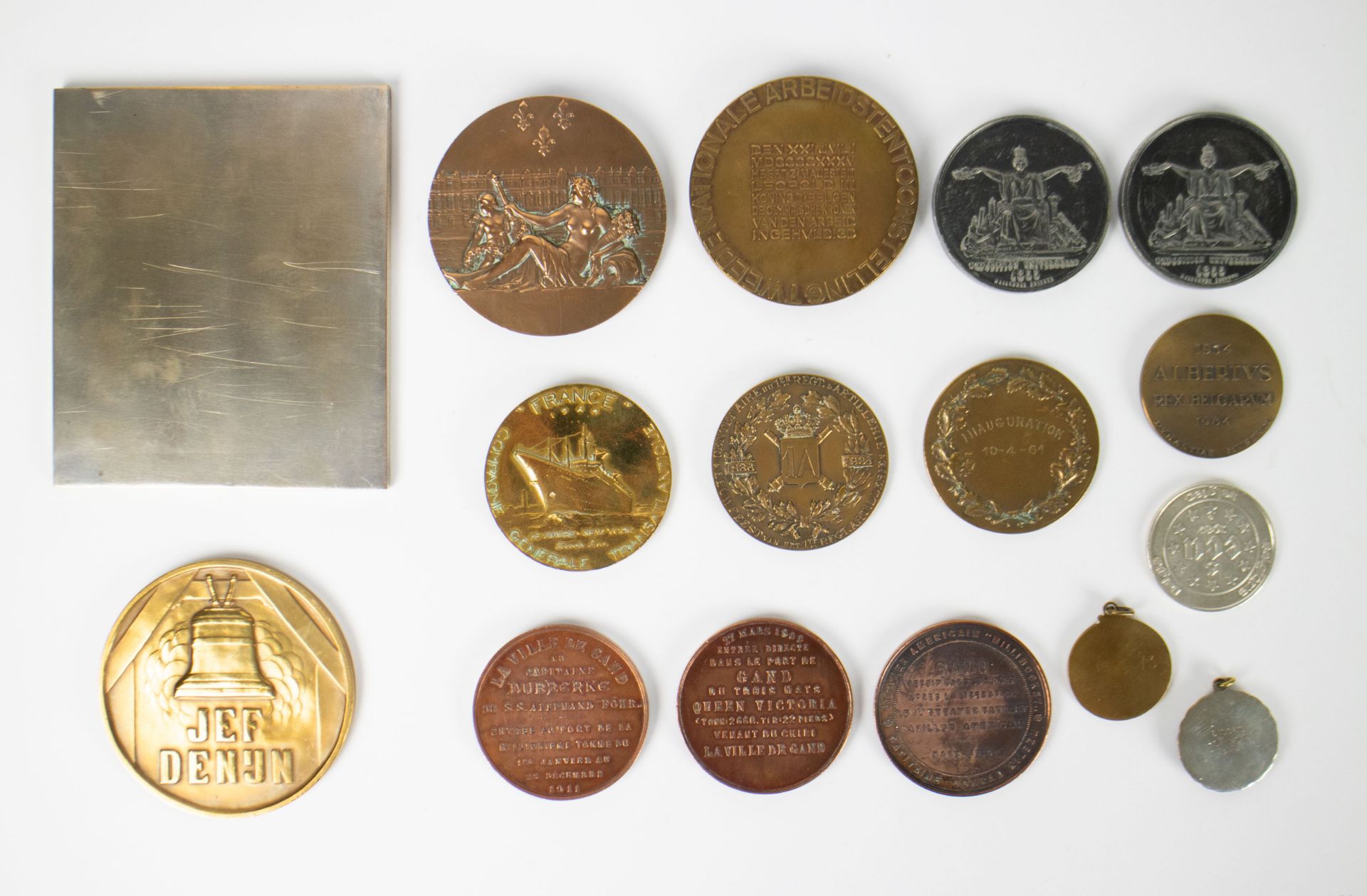 A collection of medals and tokens from historical figures and events, including silver 1858 - Image 2 of 2