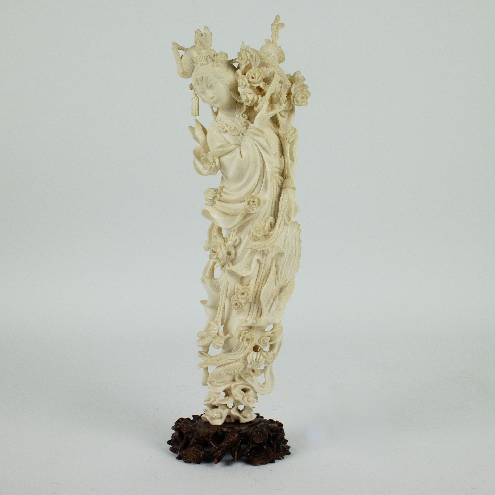 Chinese ivory figure of He Xiangu