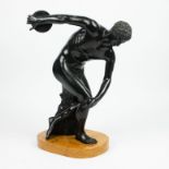 Antique bronze statue of a discus thrower, Italy, 19th century