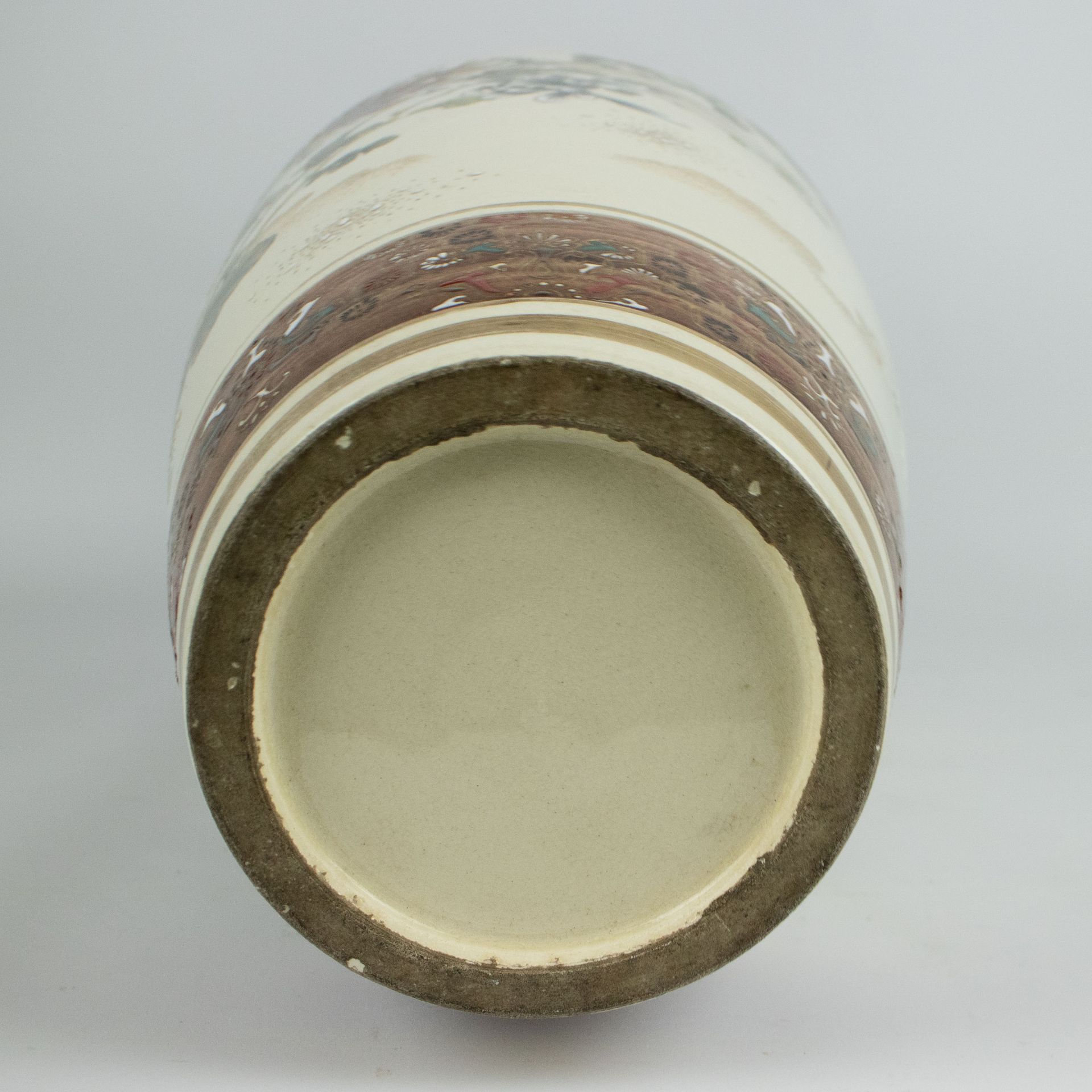 A Japanese Satsuma vase - Image 6 of 6