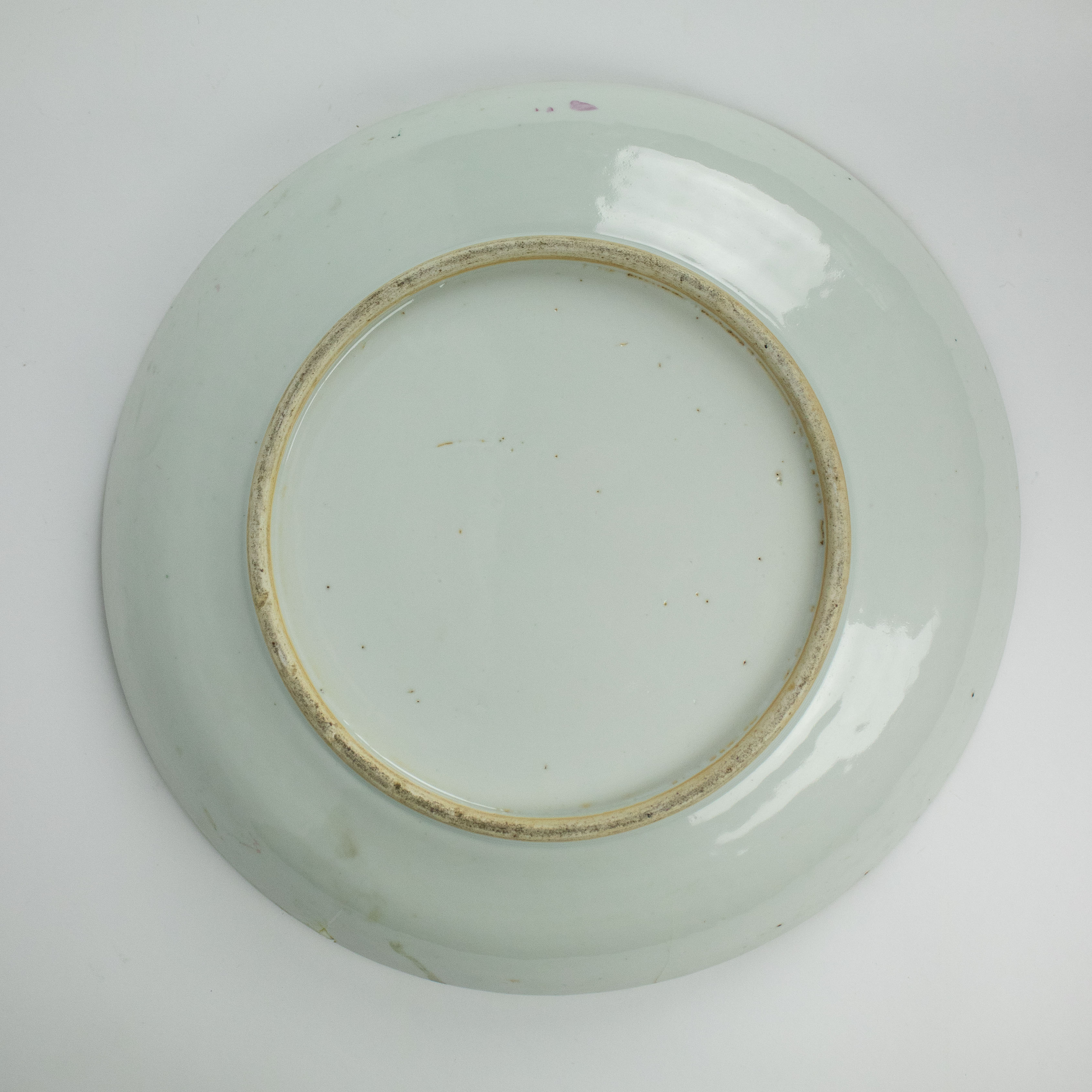 2 Canton vases and a plate - Image 10 of 11