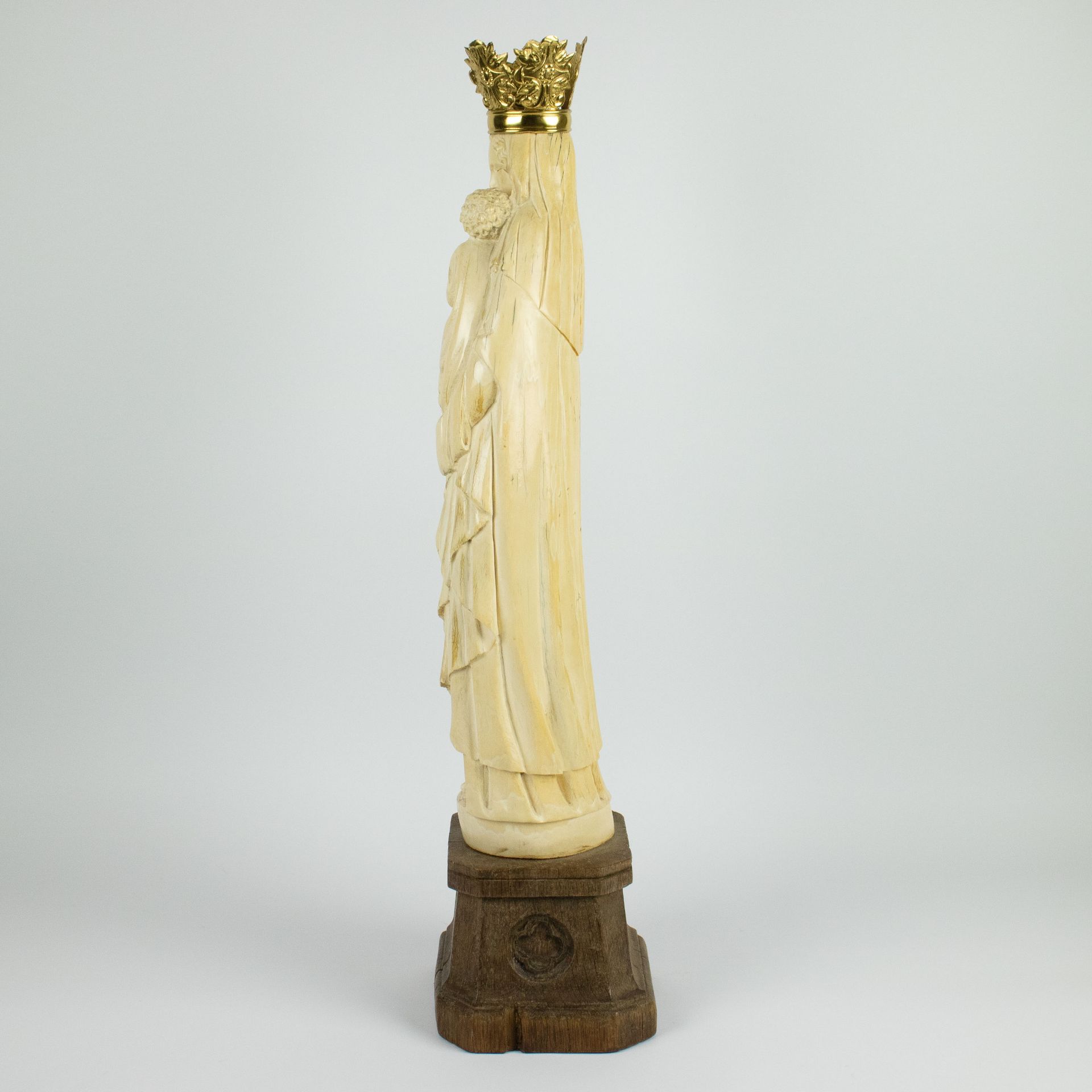 Ivory Madonna and Child , Dieppe, France, 19th Century - Image 3 of 5