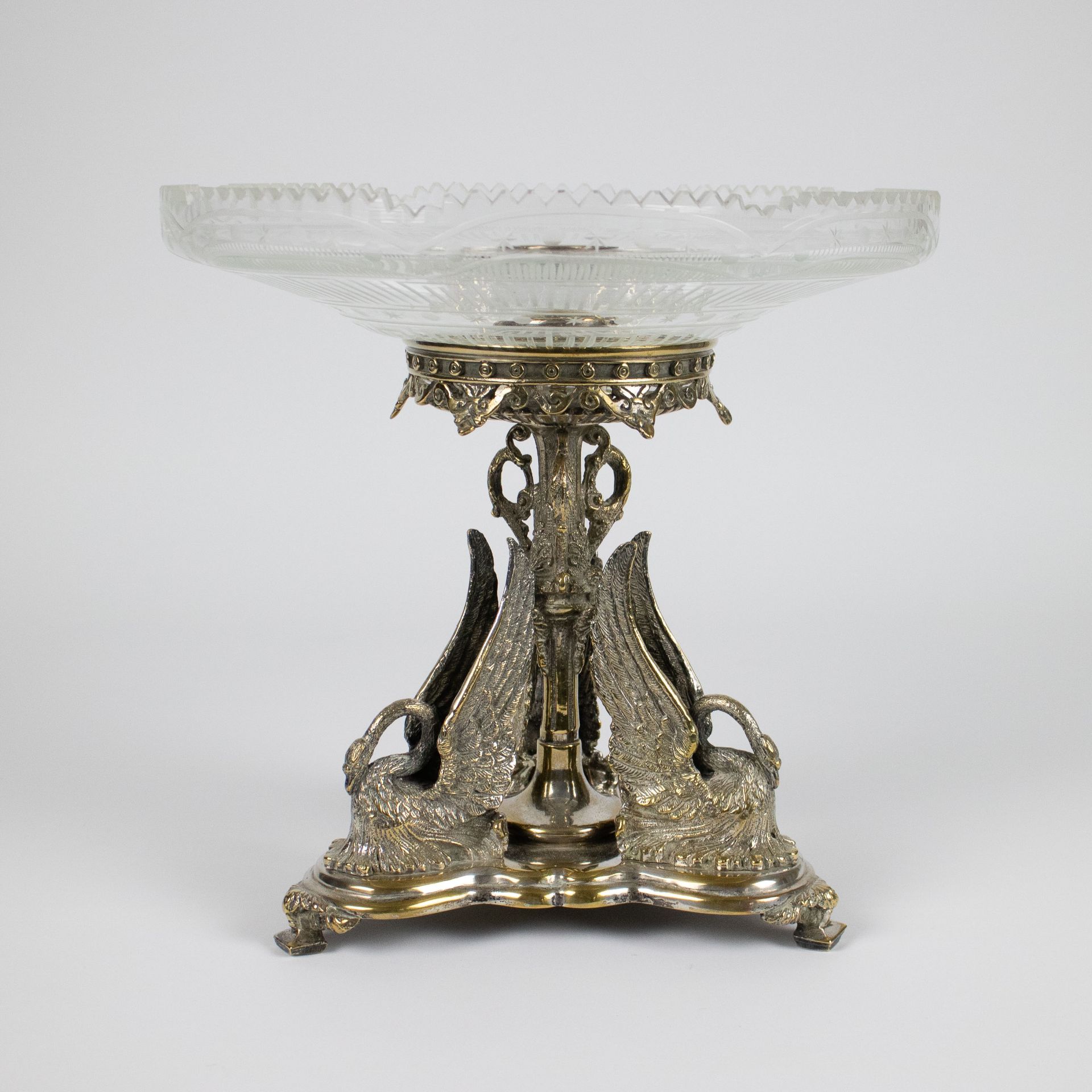 Centerpiece silver plated English with crystal bowl circa 1880 - Image 2 of 6
