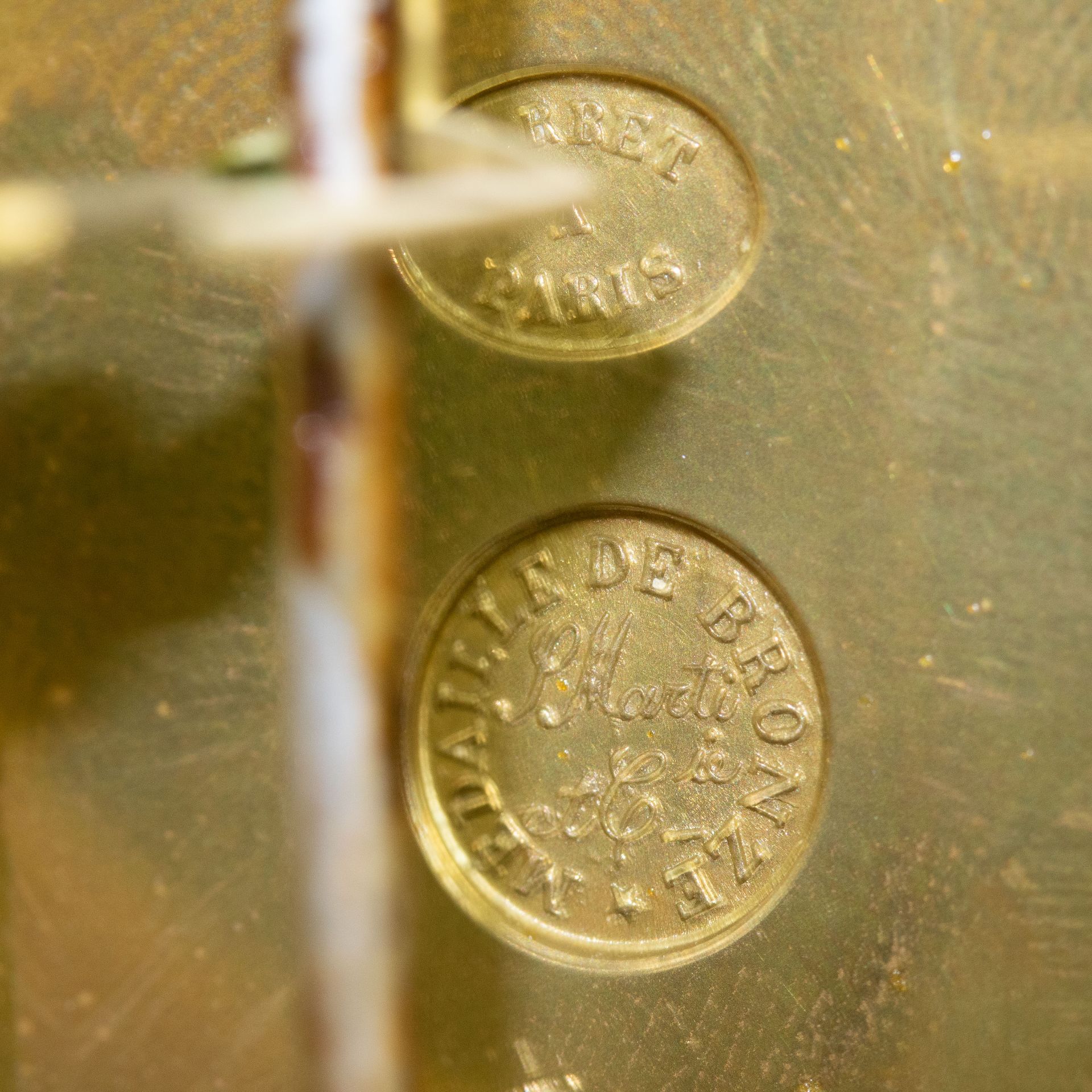 Clock with candlesticks in gilt bronze - Image 6 of 6