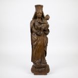 Madonna with child, oak, 18th century