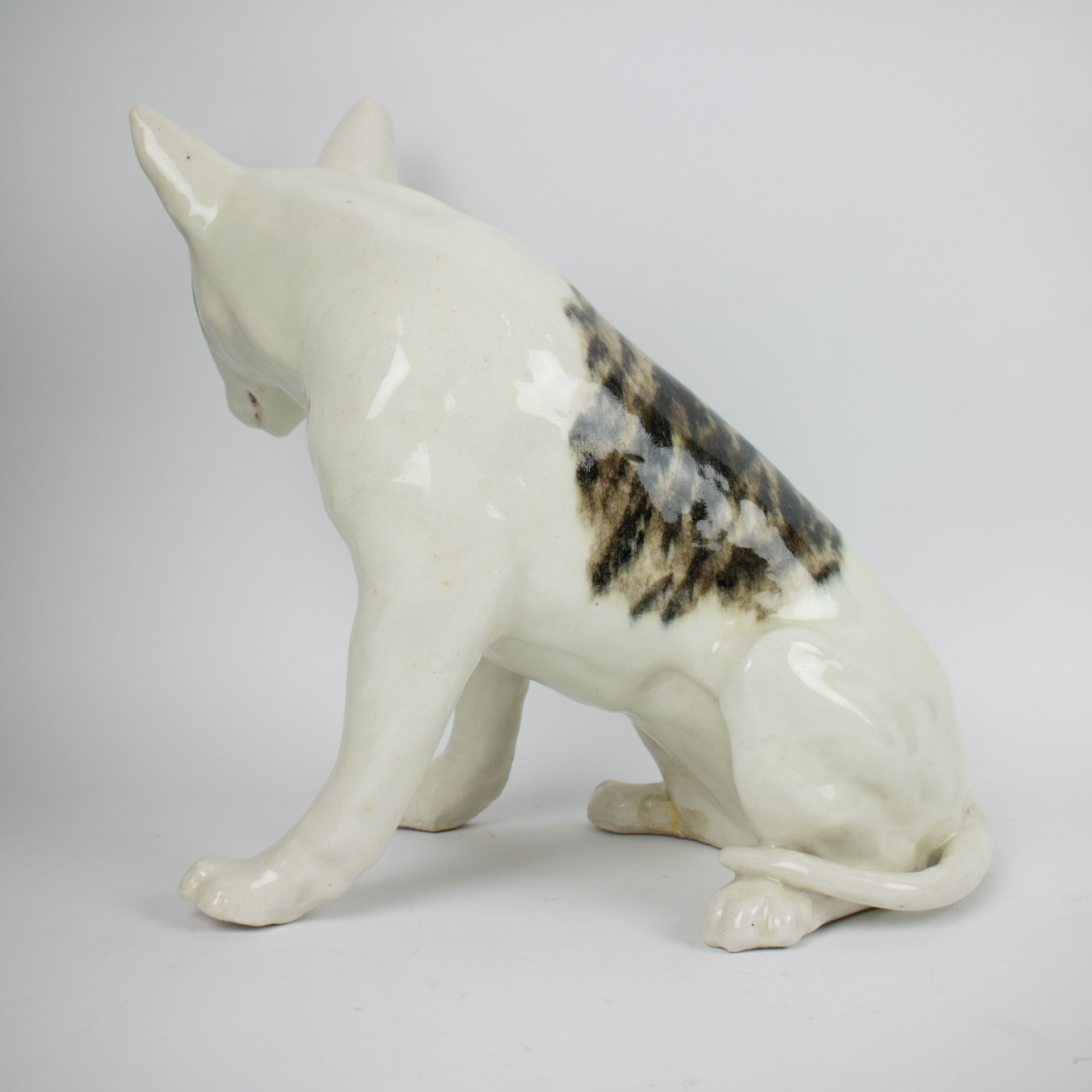 A glazed porcelain sculpture of a dog English. - Image 4 of 6