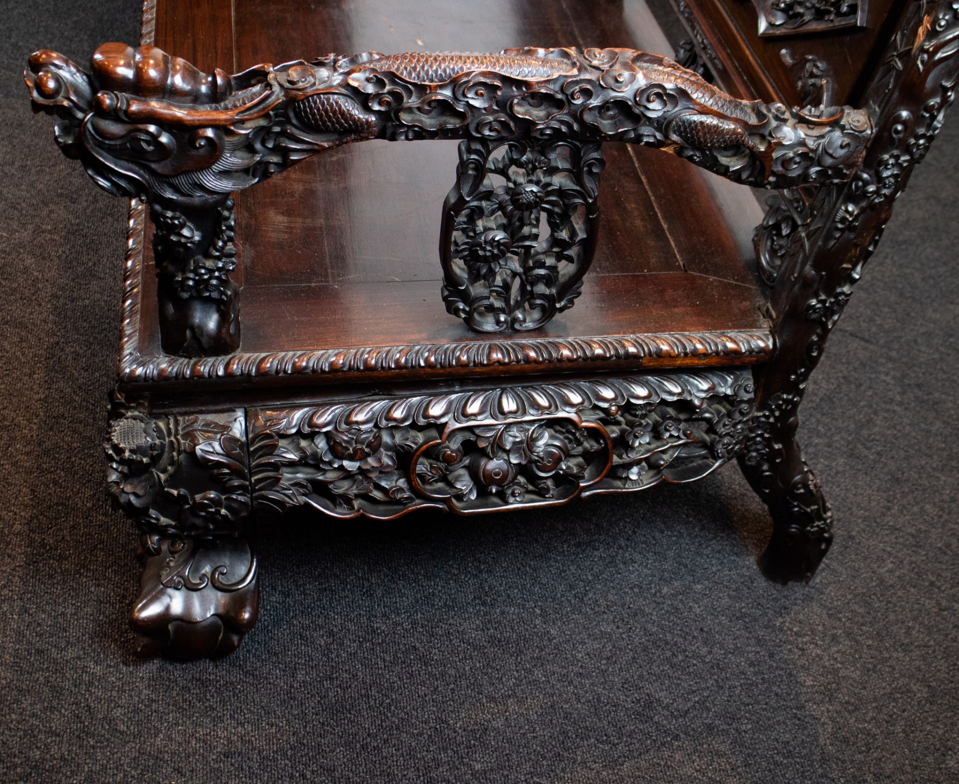Chinese sofa decorated with rich carving - Image 7 of 7