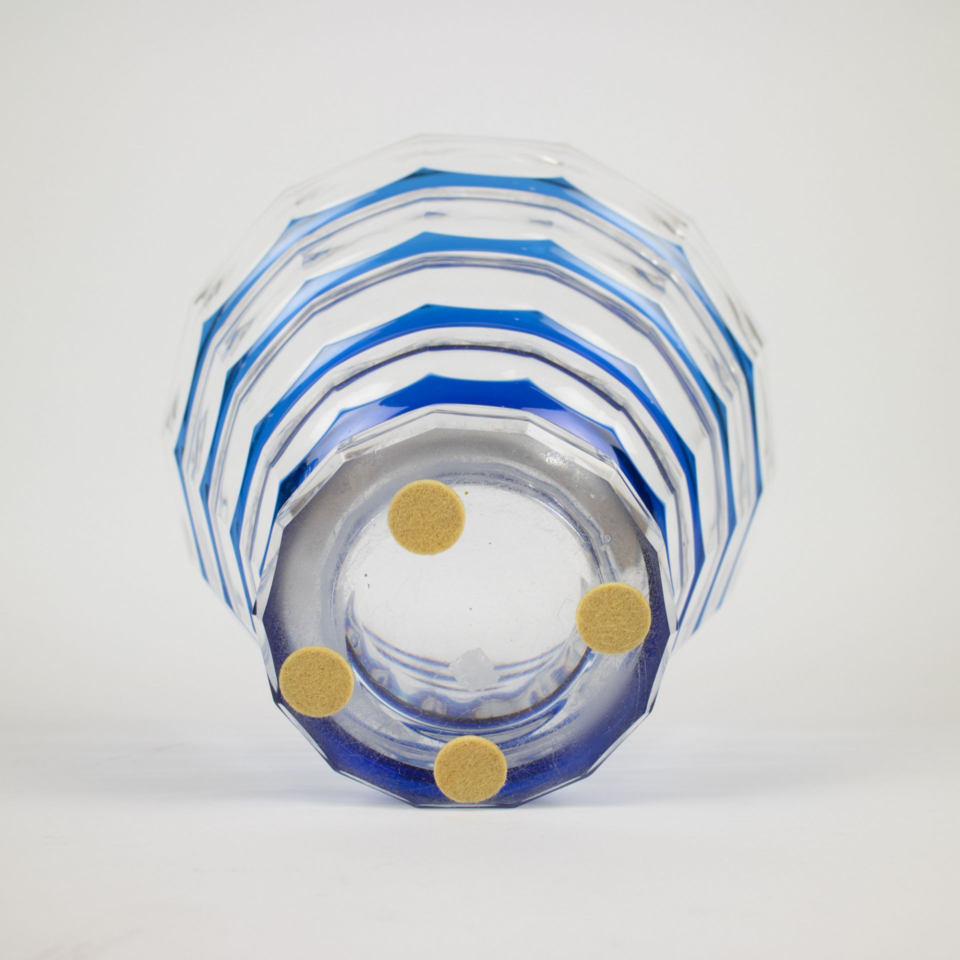 Val Saint Lambert 2 blue crystal vases - Image 5 of 5