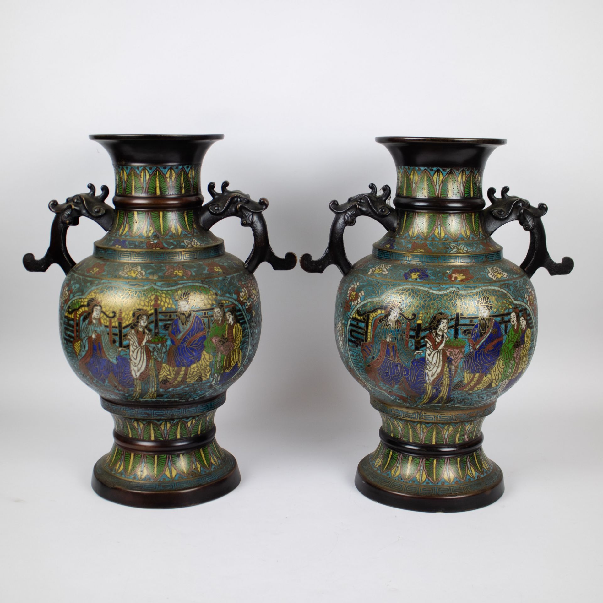 Pair of Japane champlevé vases Meiji, 19th century
