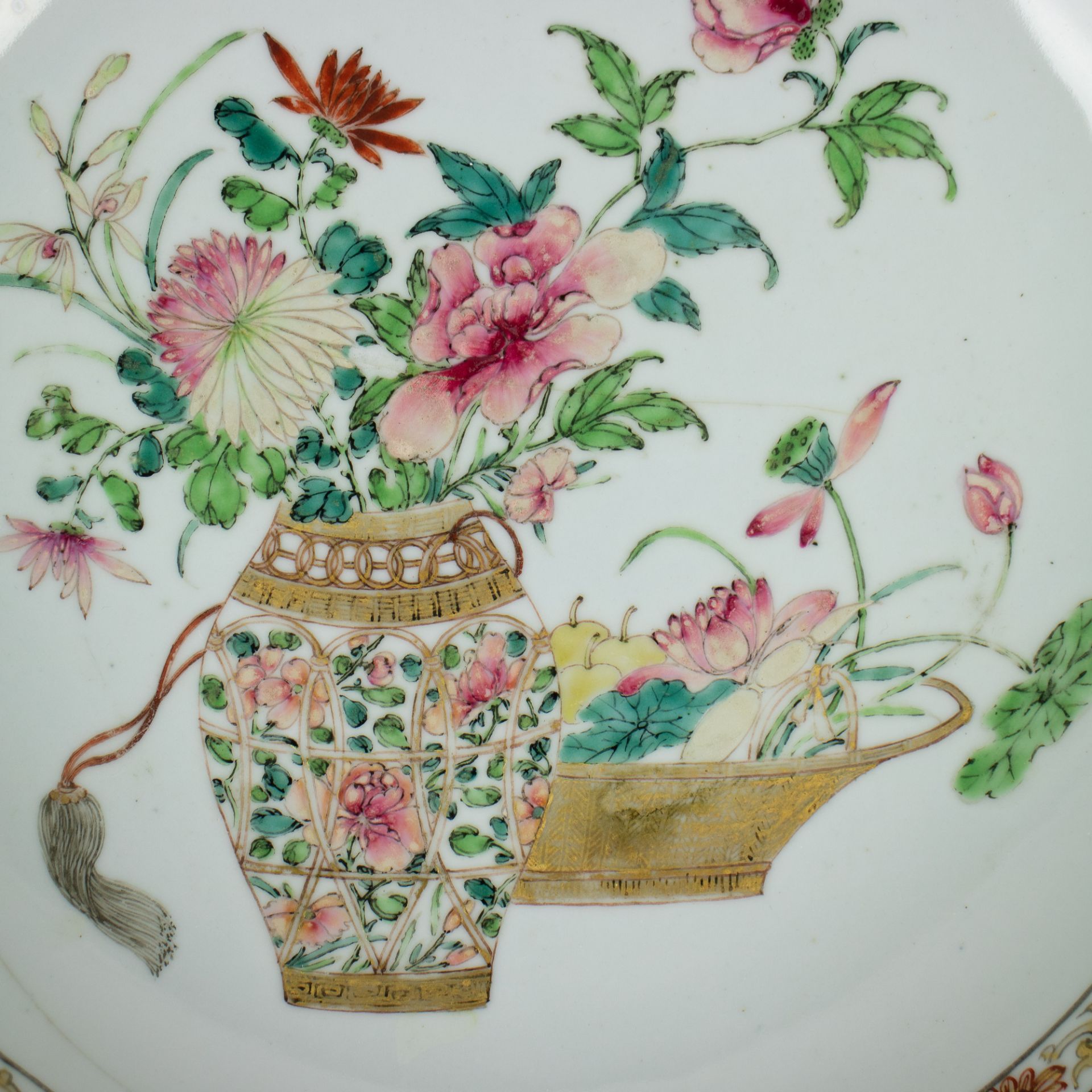 2 Chinese plates, Qianlong - Image 4 of 8