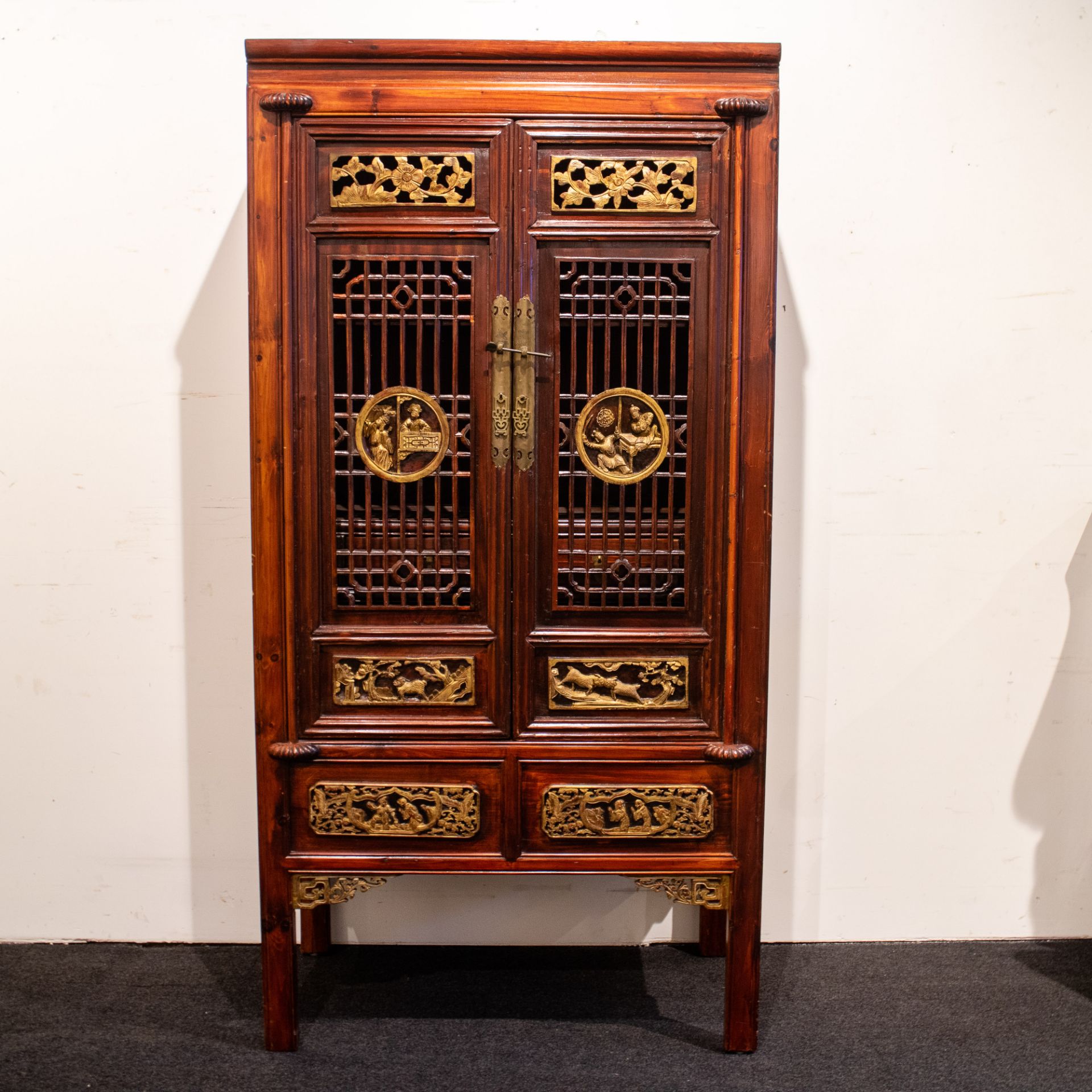 Chinese pantry and armchair in Yumu wood and rosewood , 20th C - Image 2 of 7