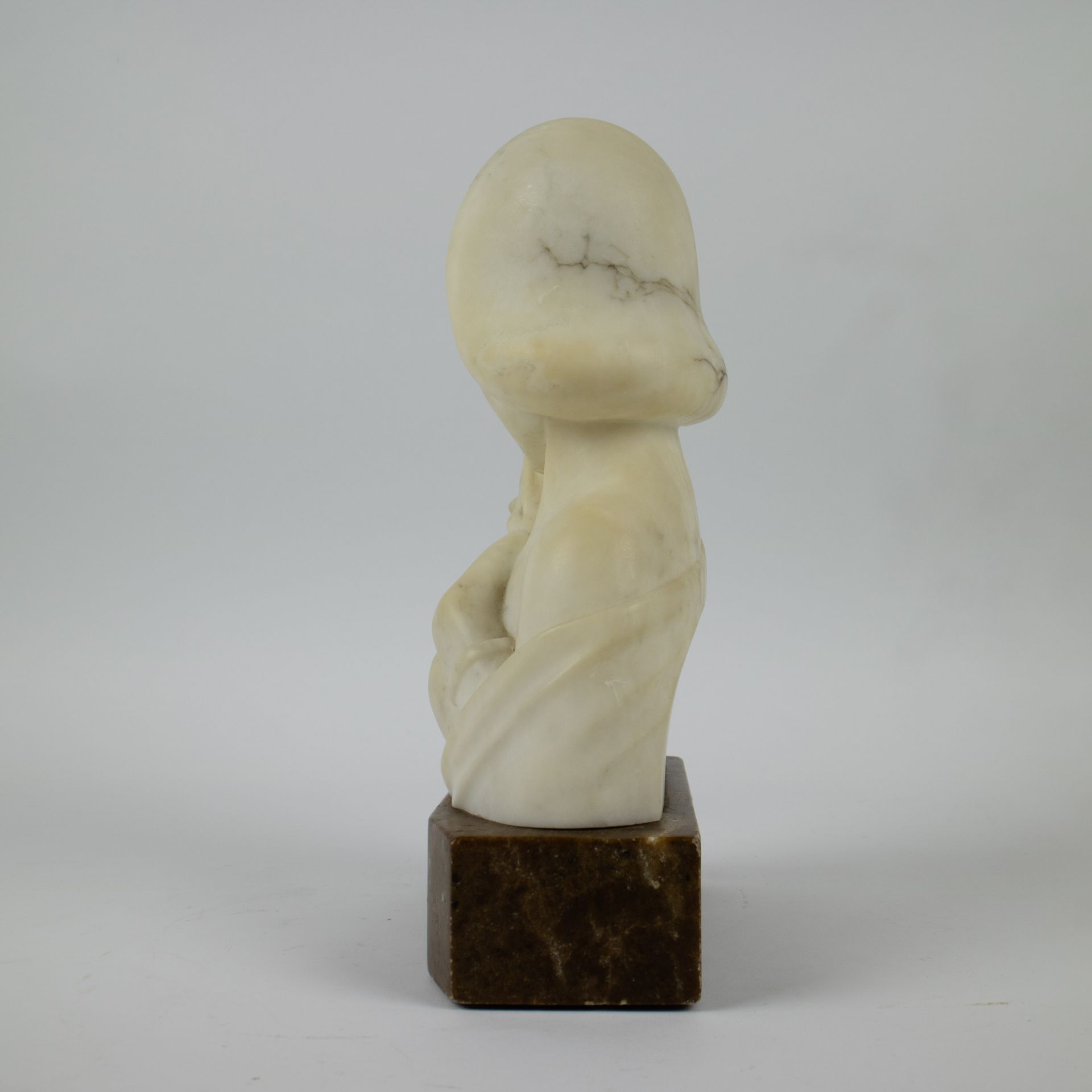 Marble buste of a young Lady - Image 2 of 5