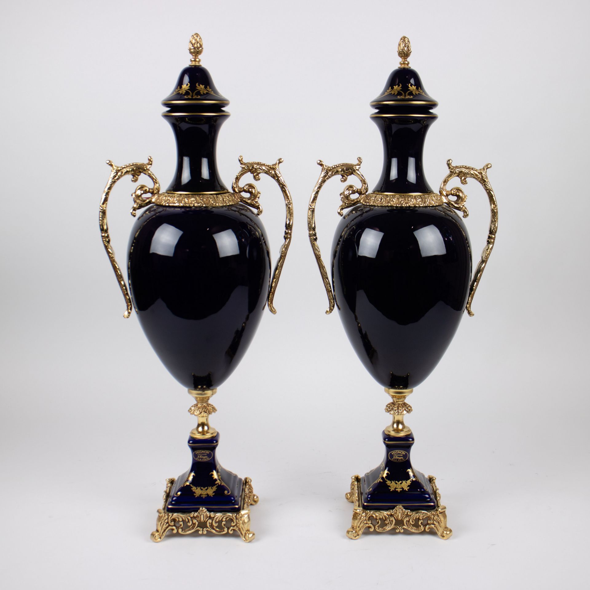 Pair of handpainted Limoges vases - Image 5 of 6