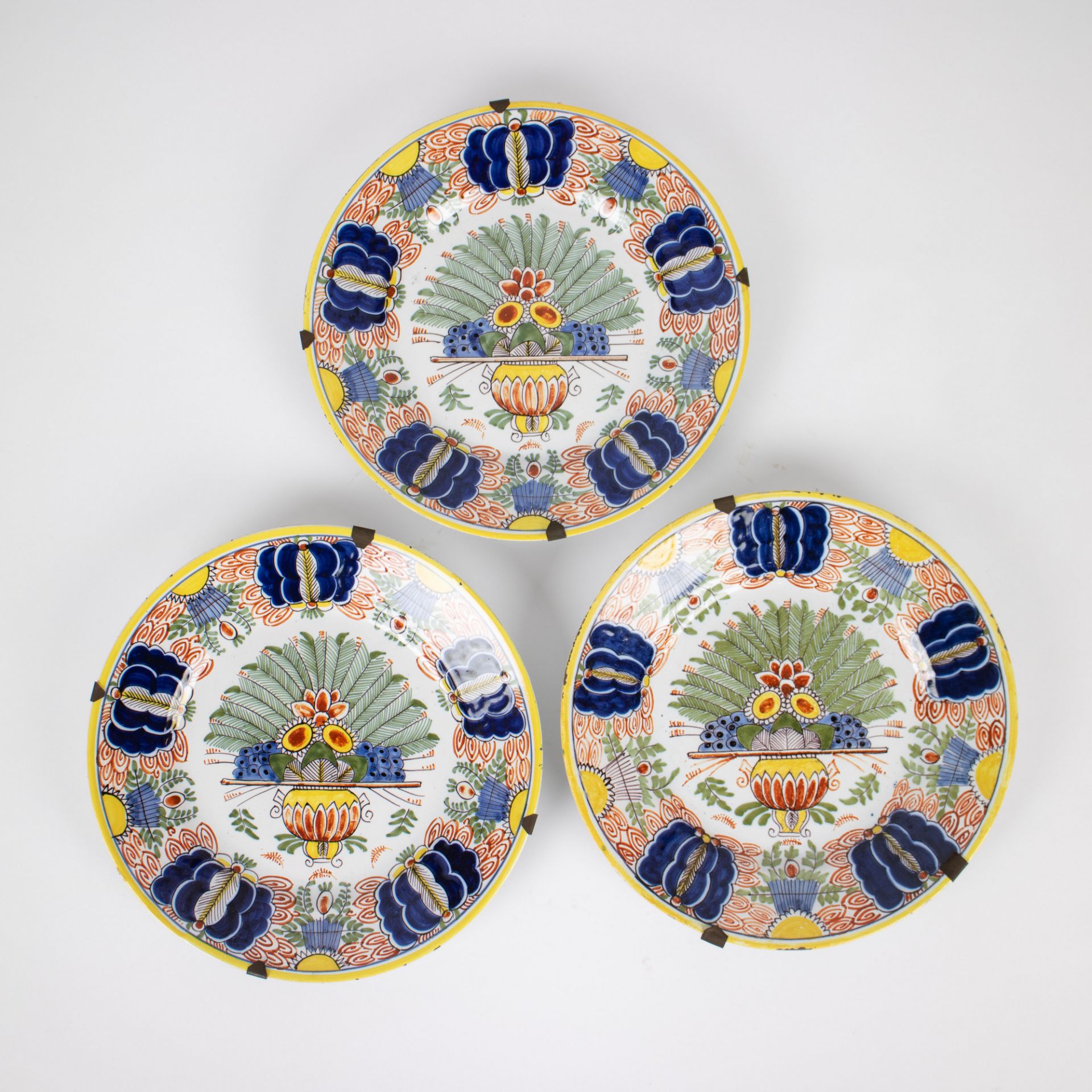 3 polychrome Delft plates