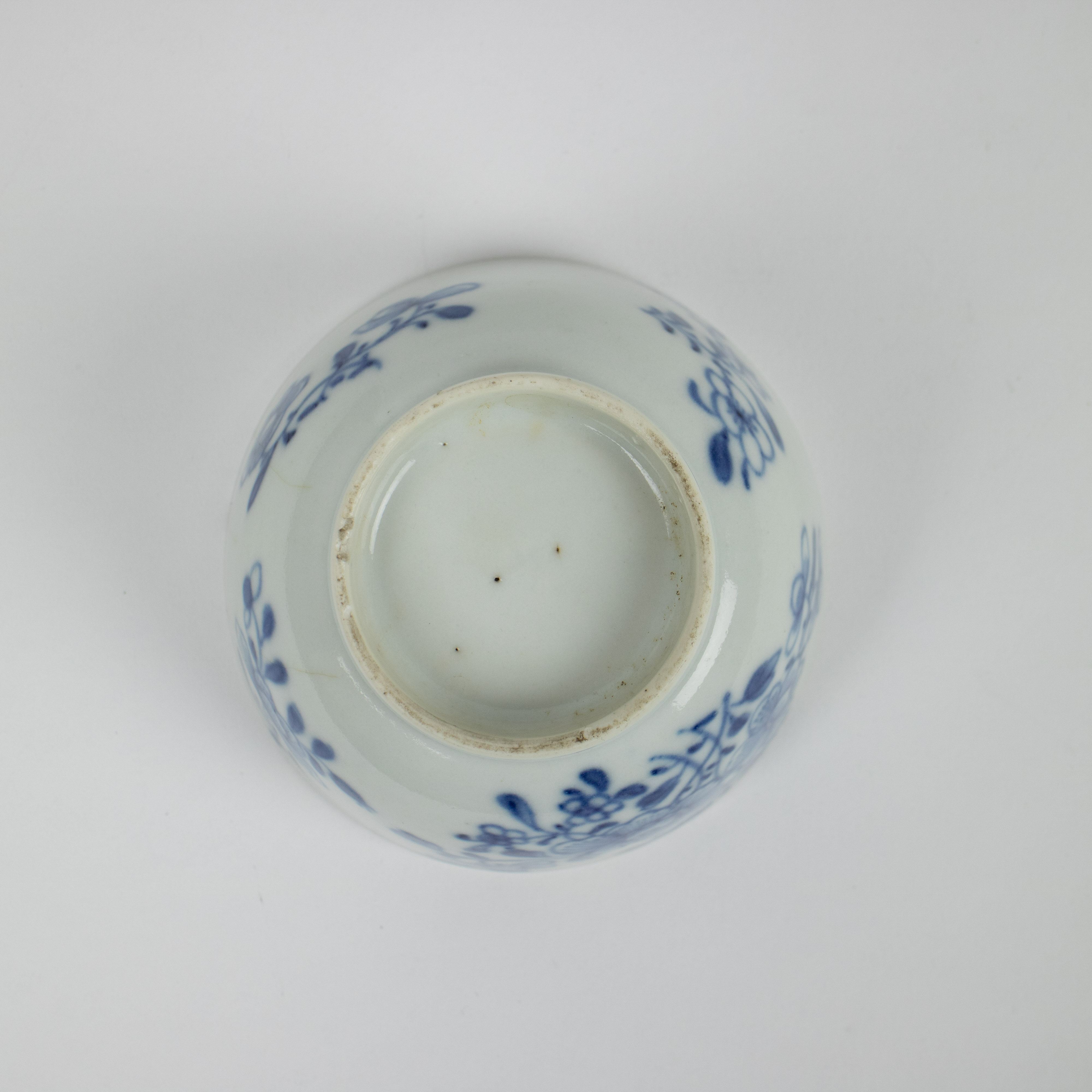 Cappuccino cup and saucer with cranes decor - Image 15 of 18