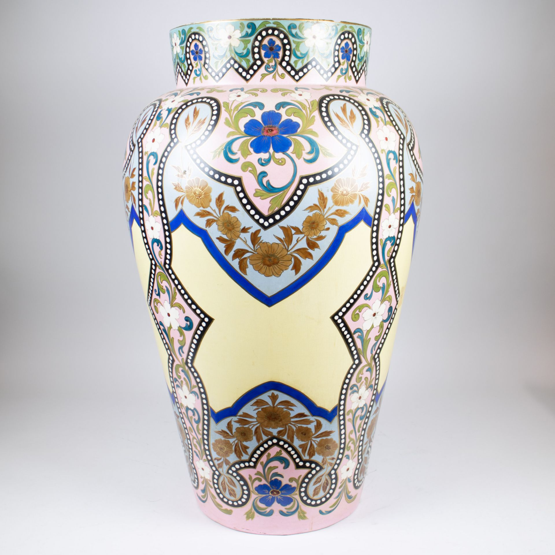 A large Belle époque vase - Image 2 of 5