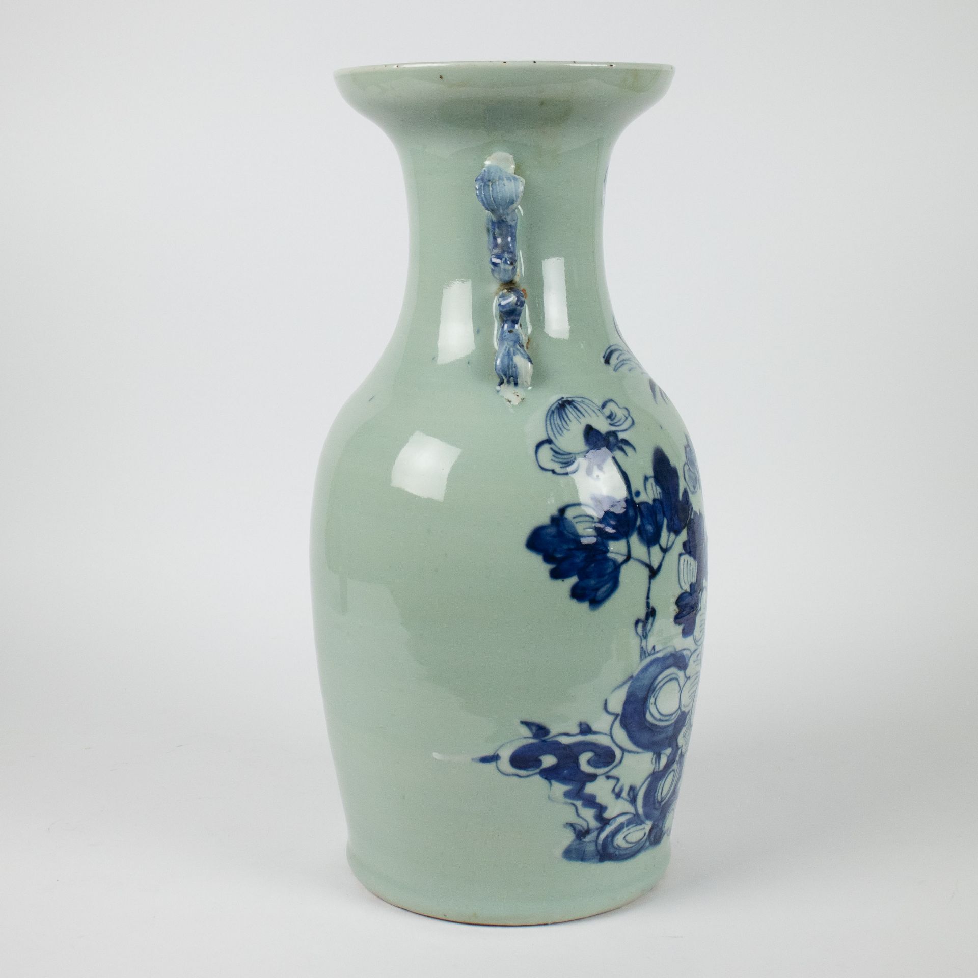A Chinese blue & white celadon vase - Image 4 of 6