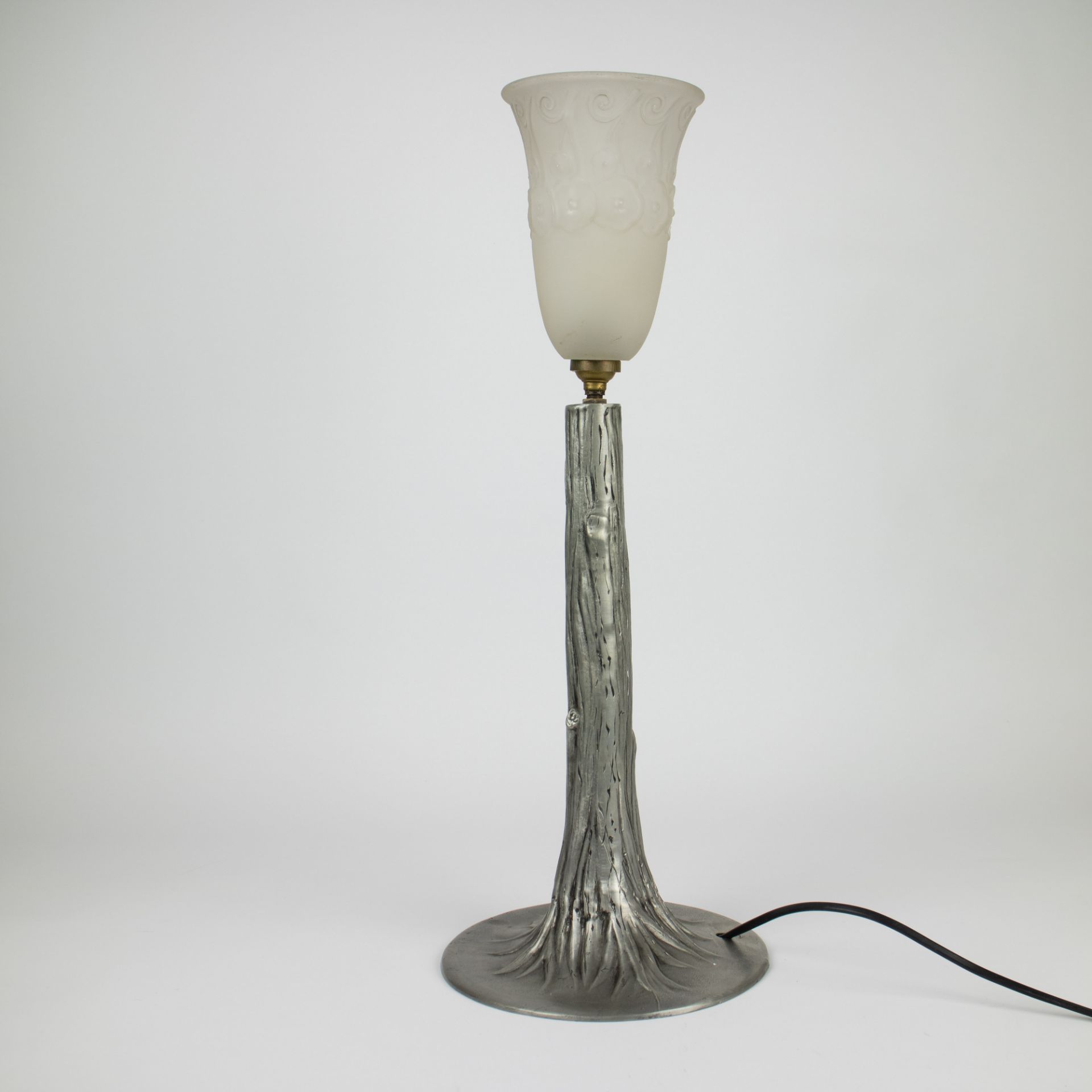 Muller Frères table lamp in silver plated bronze - Image 4 of 4