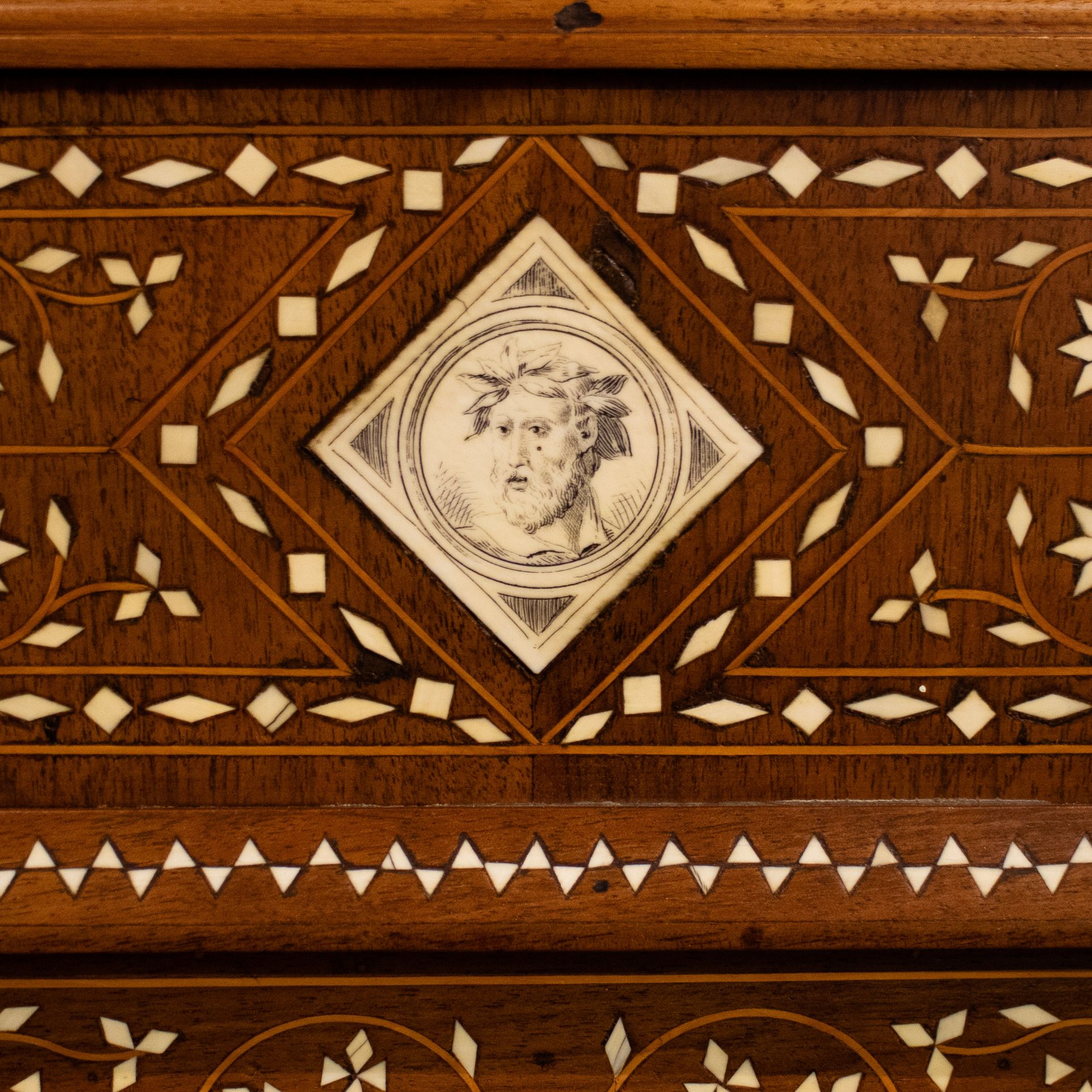 Wooden mirror with bone marquetry and four medaillons - Image 2 of 5