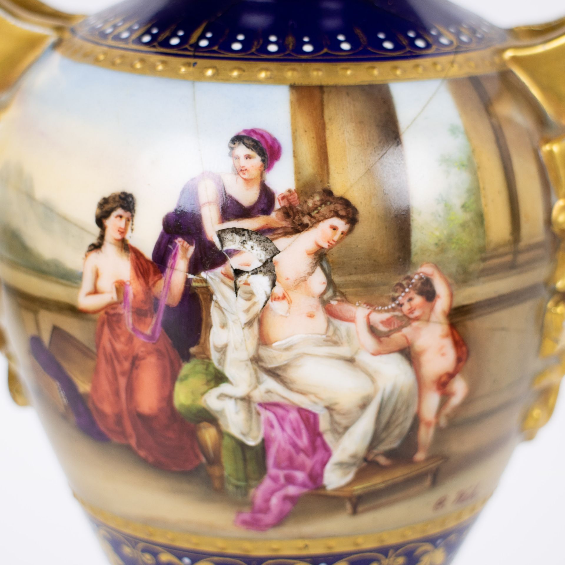 Pair of Vienna porcelain vases - Image 6 of 7