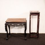 Chinese side table in hardwoord and morther of pearl early 20th century